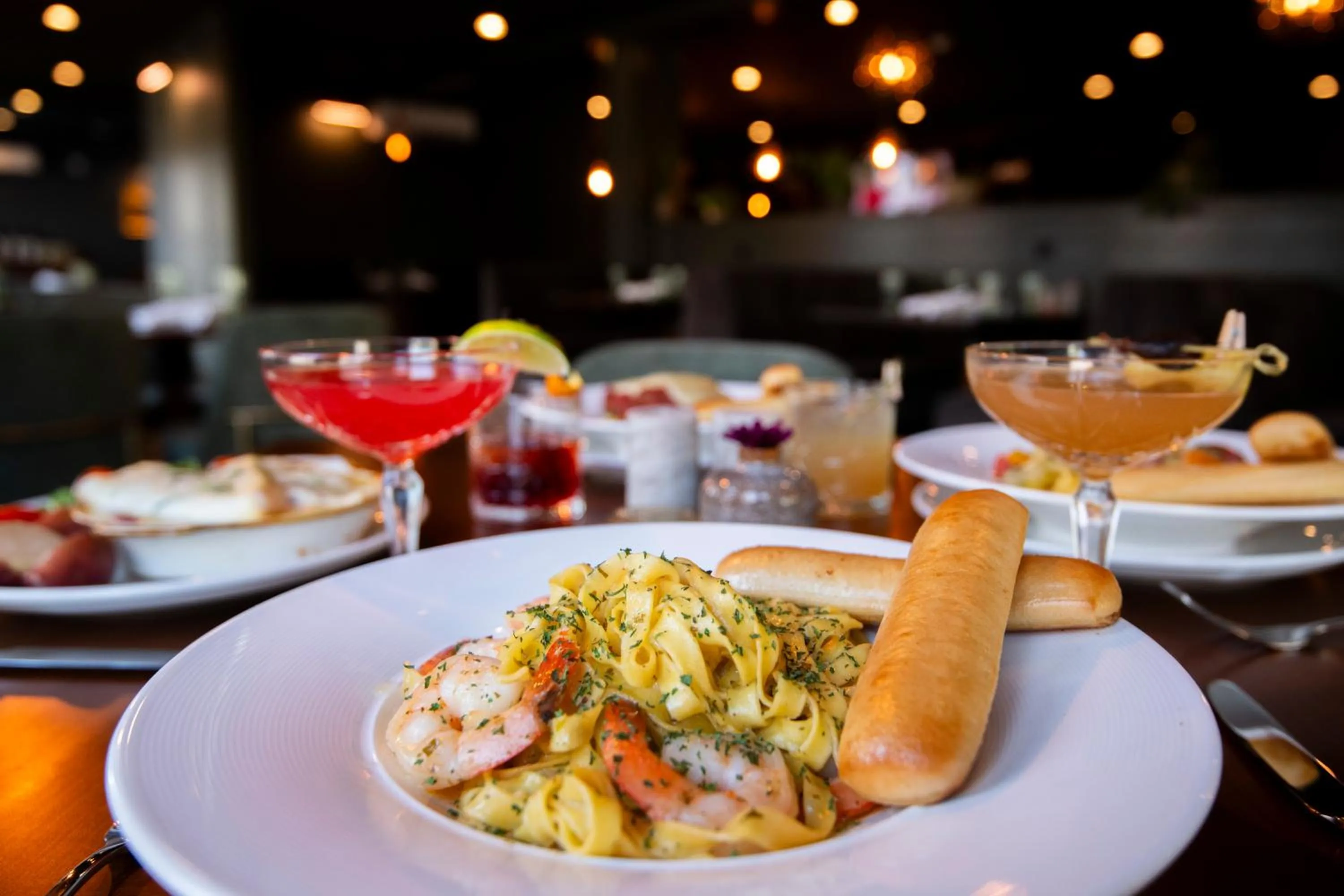 Restaurant/places to eat in The Pathmaker Hotel