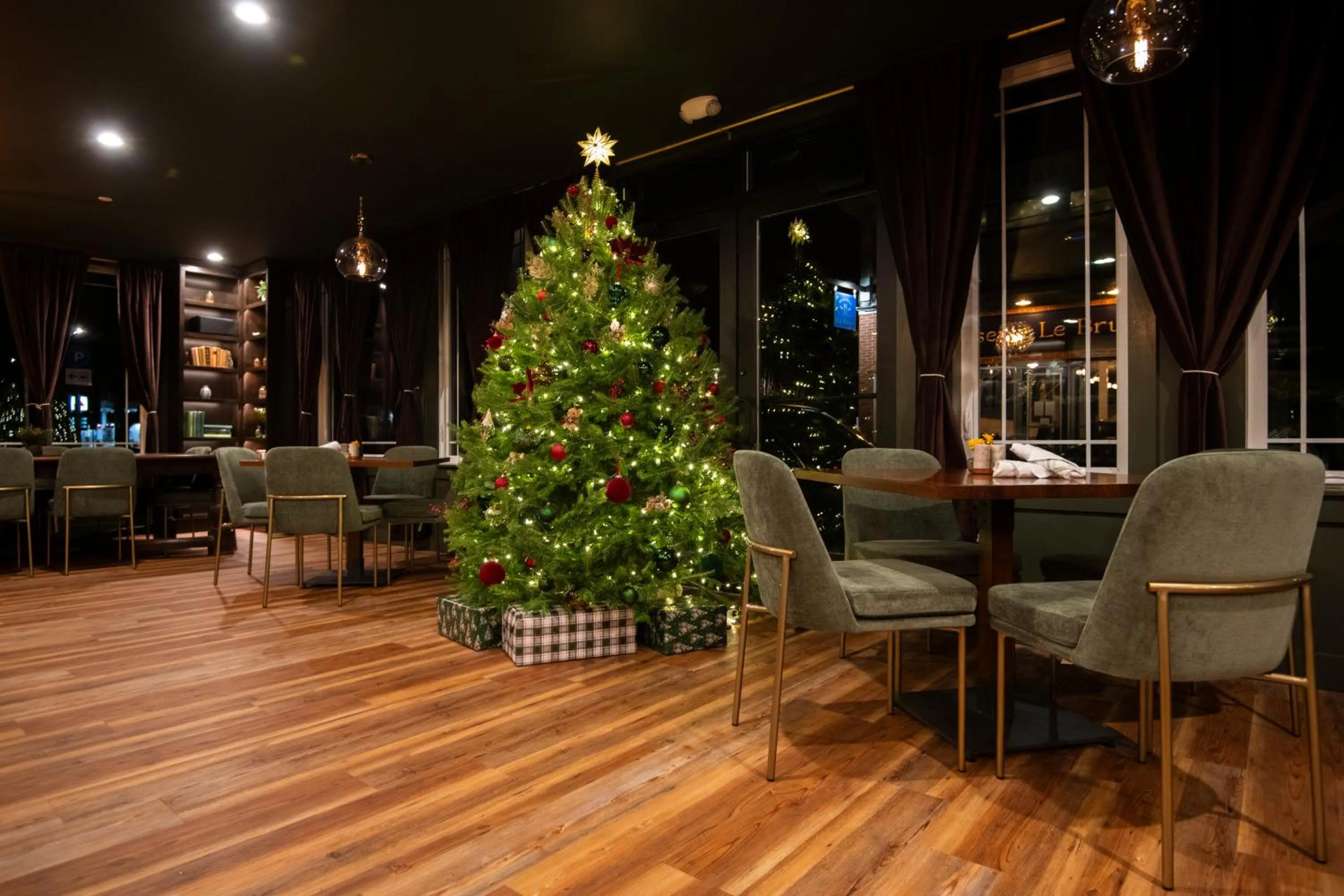 Decorative detail in The Pathmaker Hotel