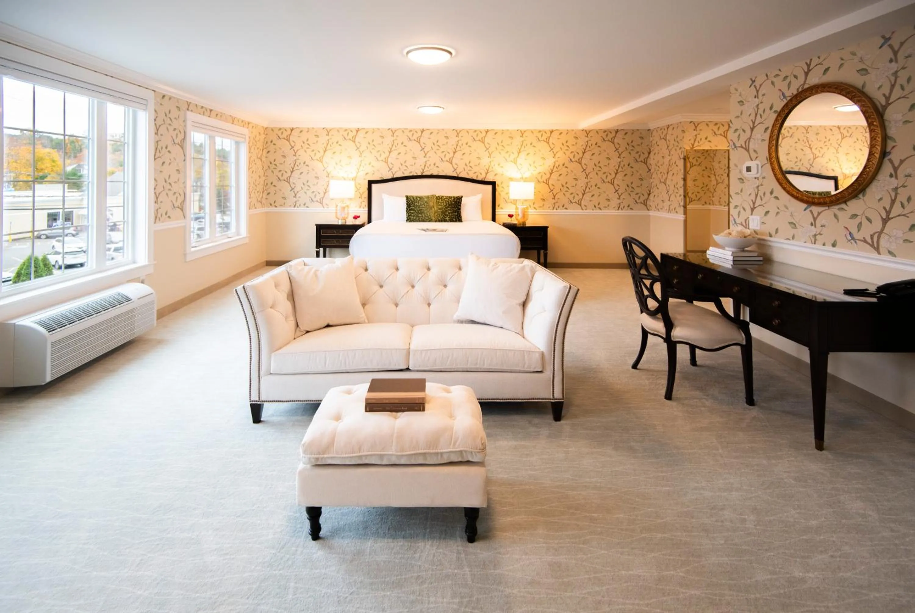 Bed in The Pathmaker Hotel