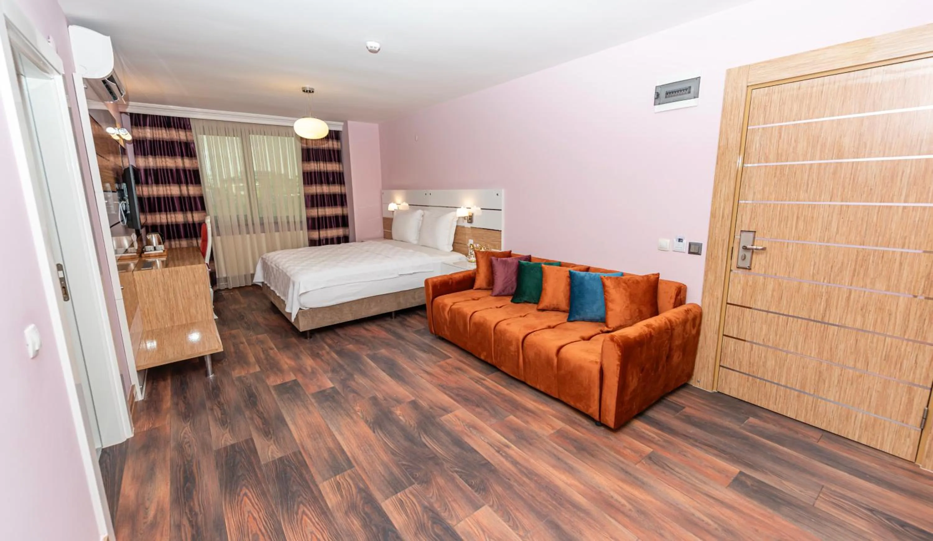 Photo of the whole room, Bed in TOK EPİK HOTEL