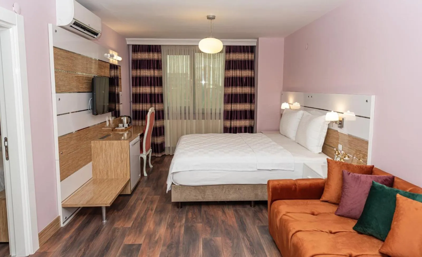 Photo of the whole room, Bed in TOK EPİK HOTEL