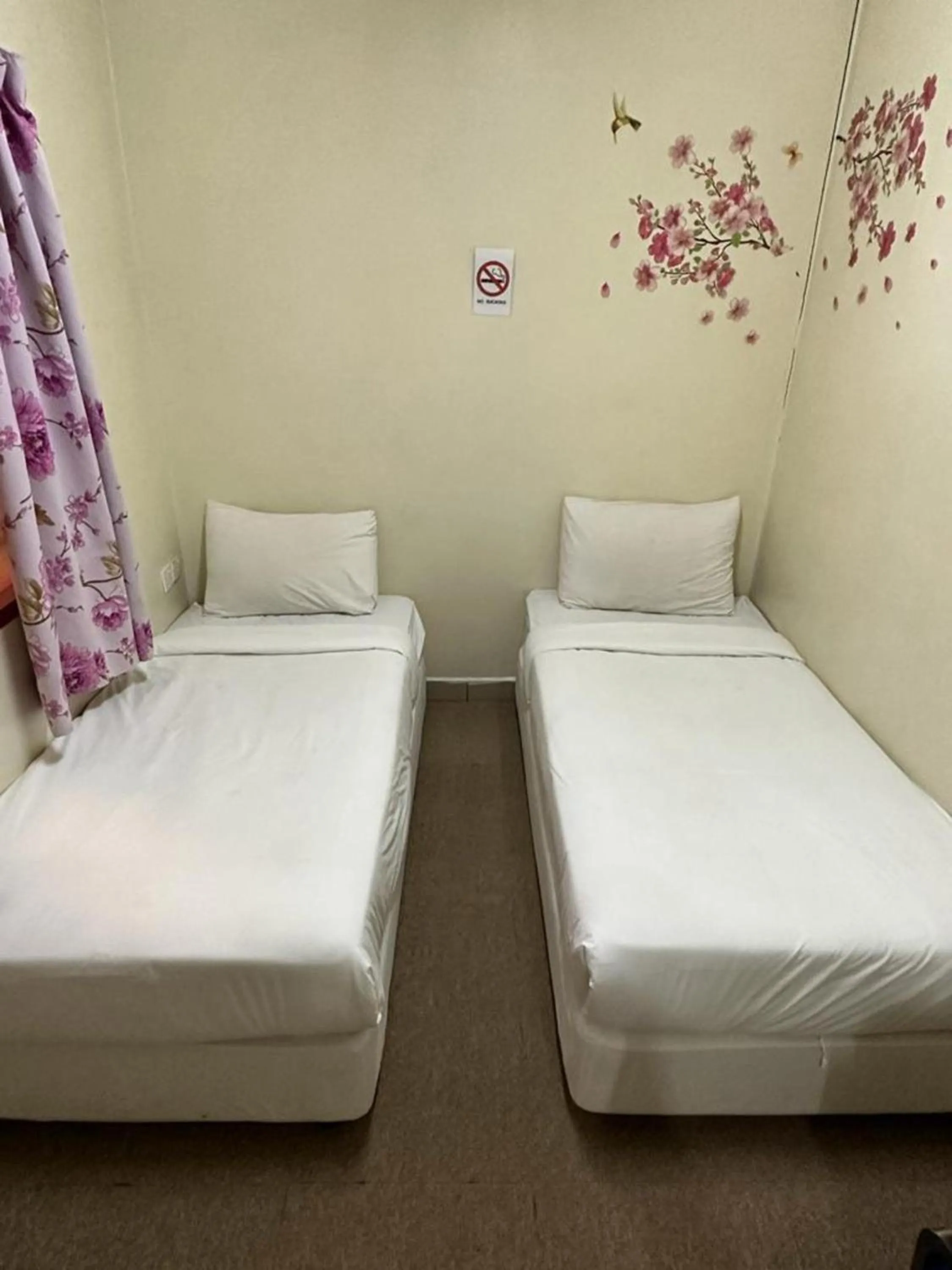 Bed in Hotel BB Inn @ Cameron