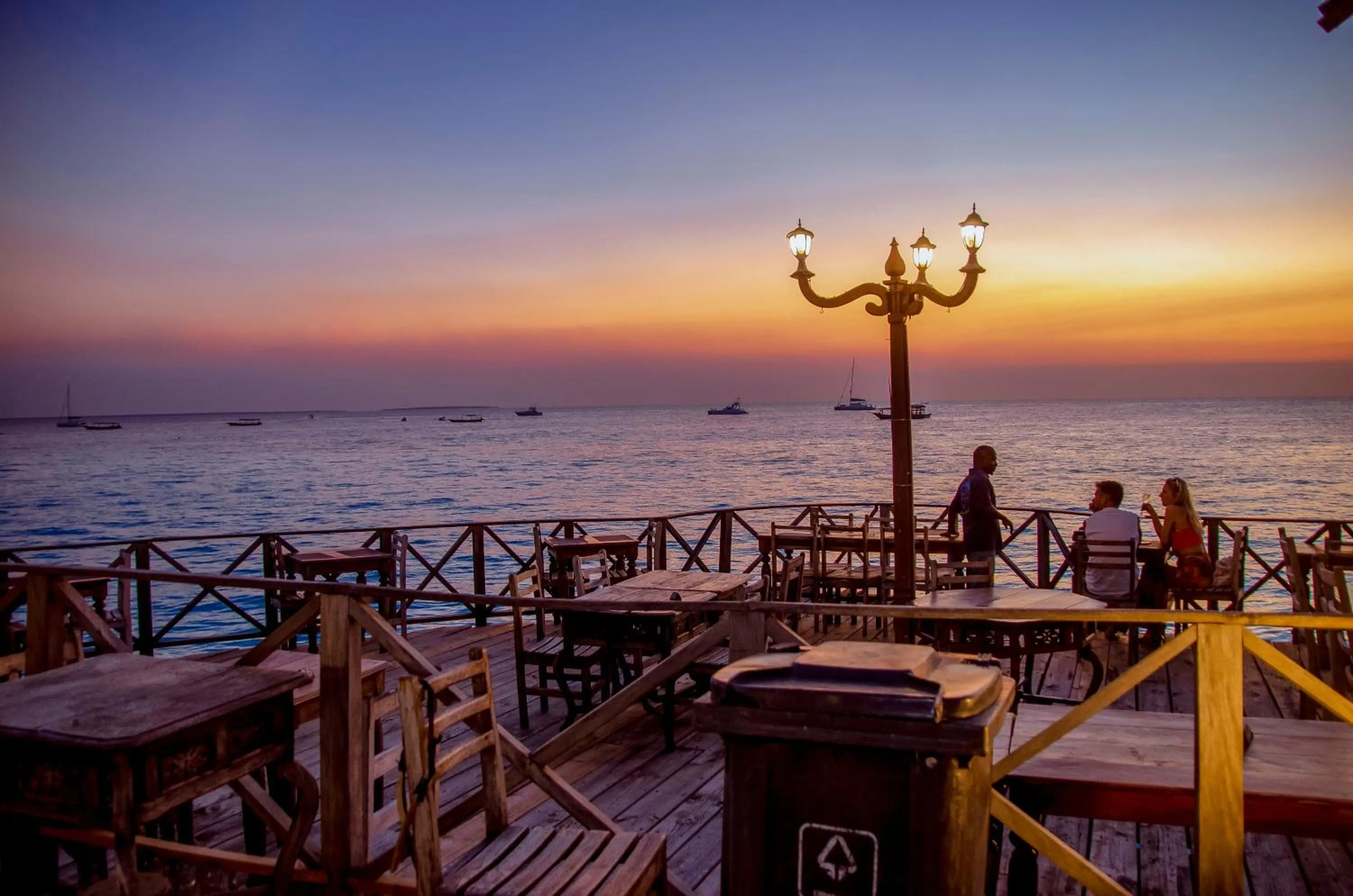 Restaurant/places to eat in Langi Langi Beach Bungalows