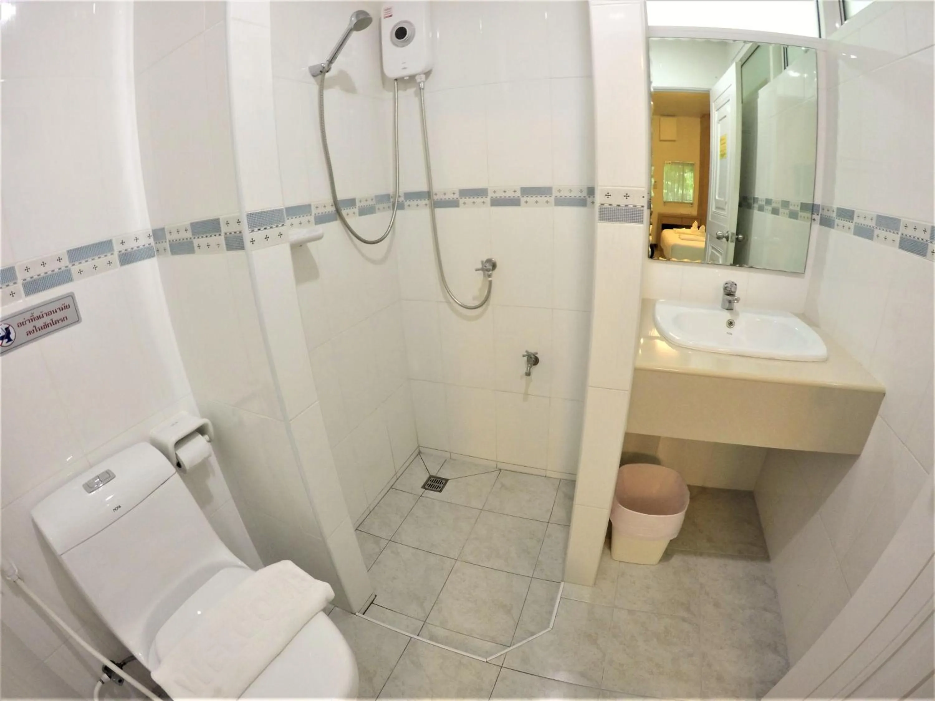 Bathroom in Shyne Place