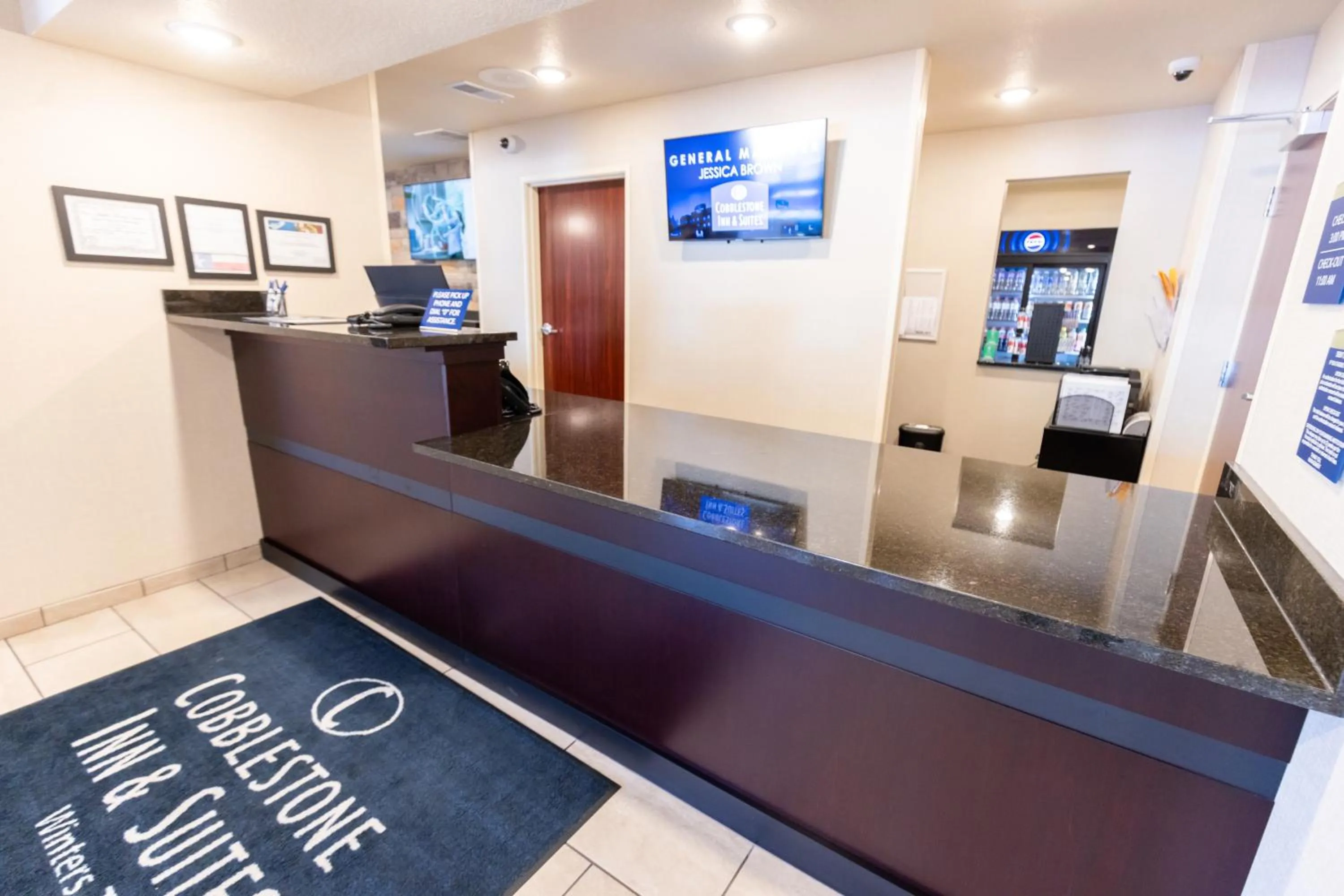 Cobblestone Inn & Suites - Winters