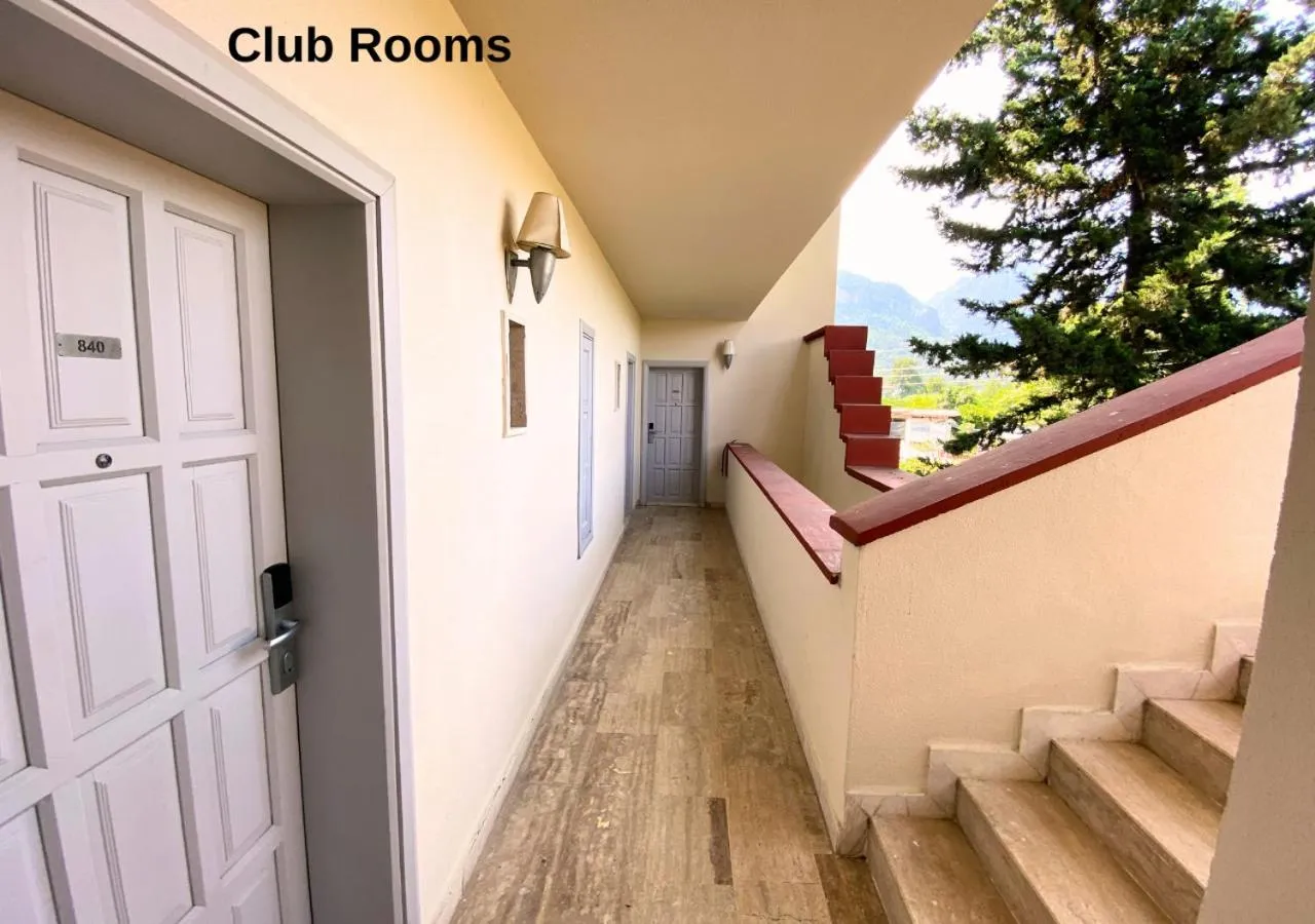 Day in Queen's Park Resort Göynük