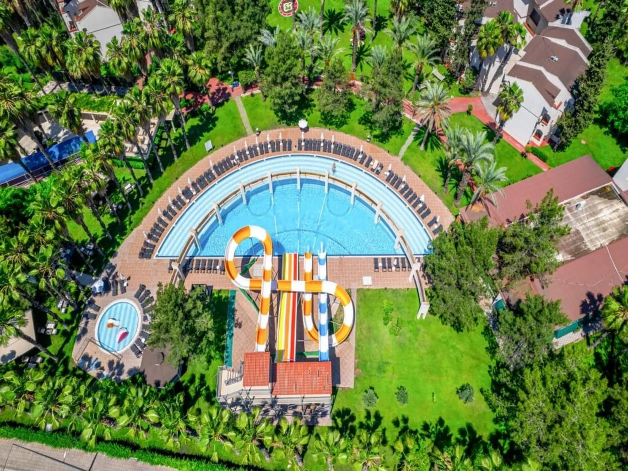 Swimming pool in Queen's Park Resort Göynük