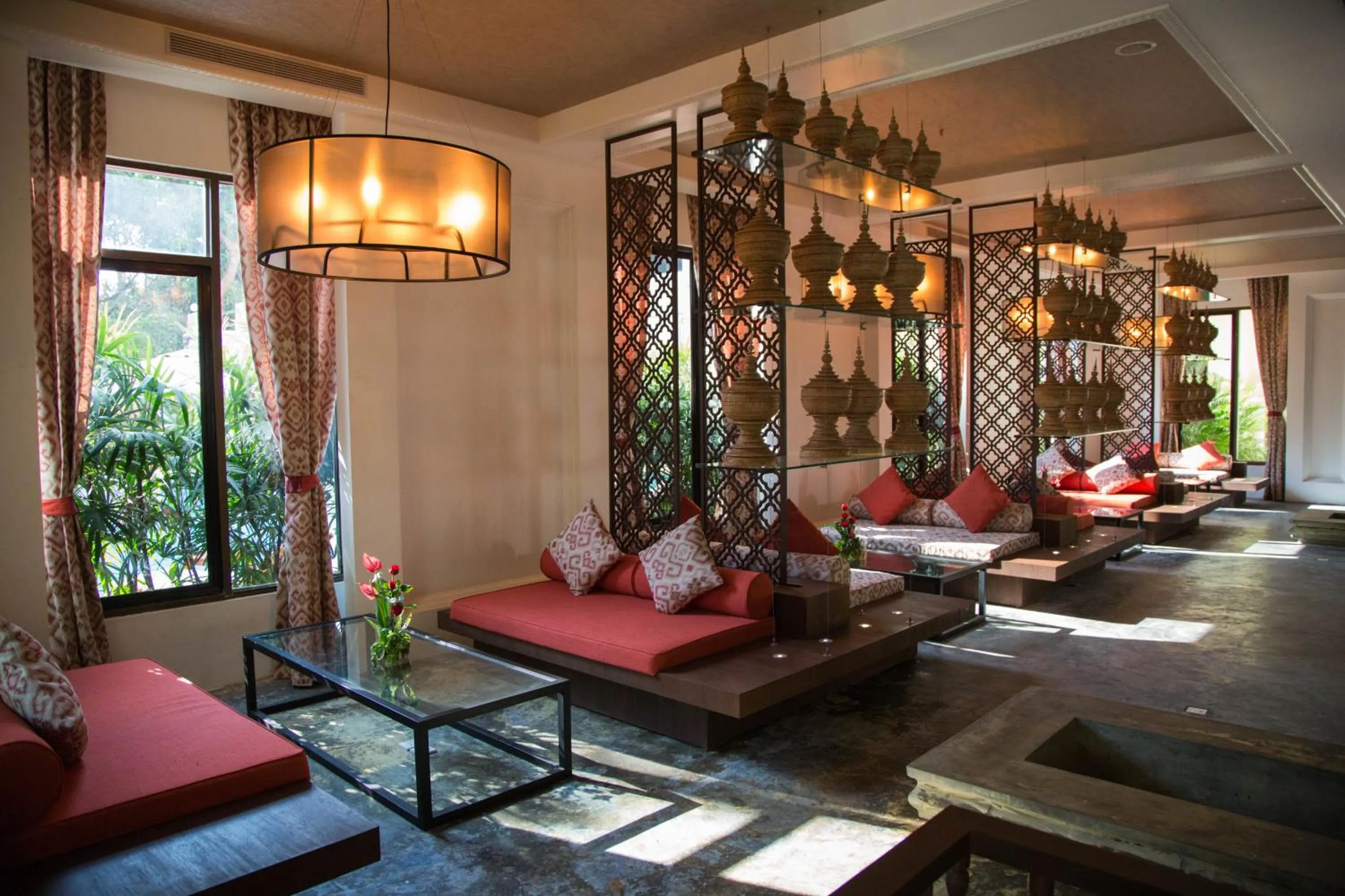 Lounge or bar in Rose Garden Hotel