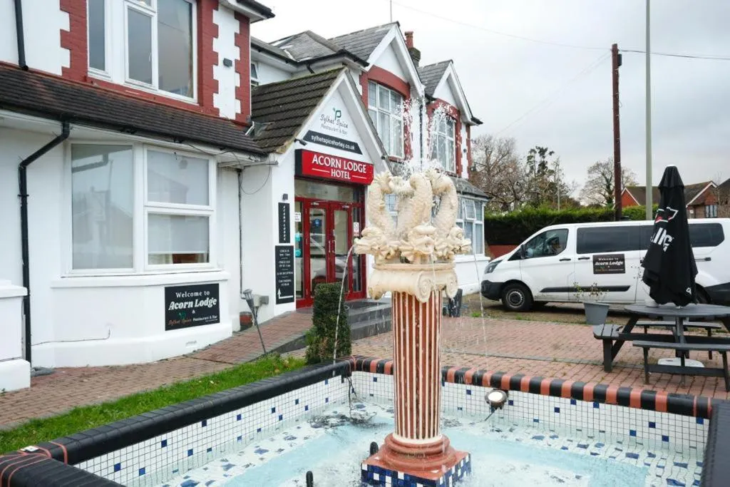 Garden view in Acorn Lodge Hotel Gatwick & Parking