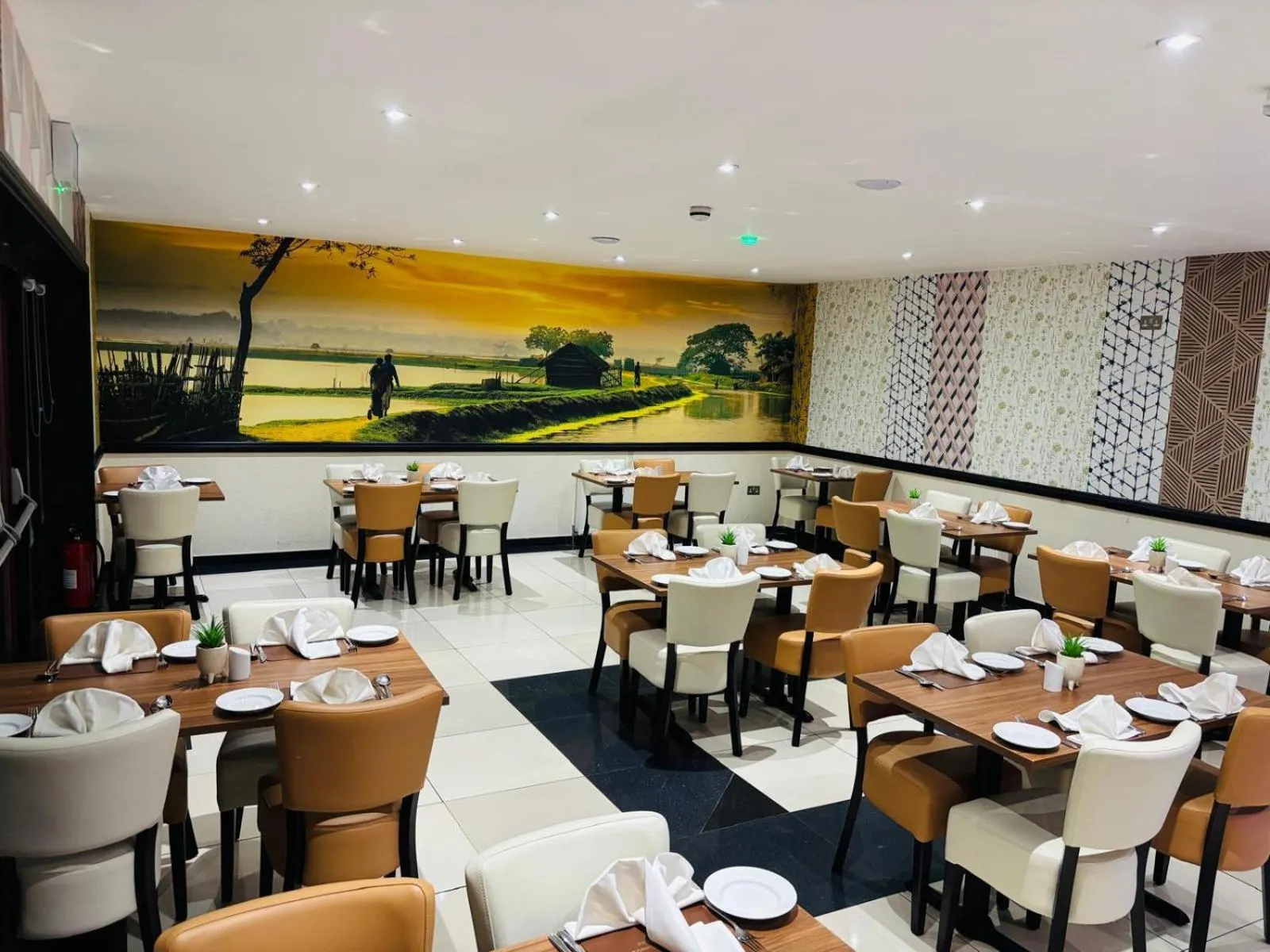 Acorn Lodge Hotel Gatwick & Parking