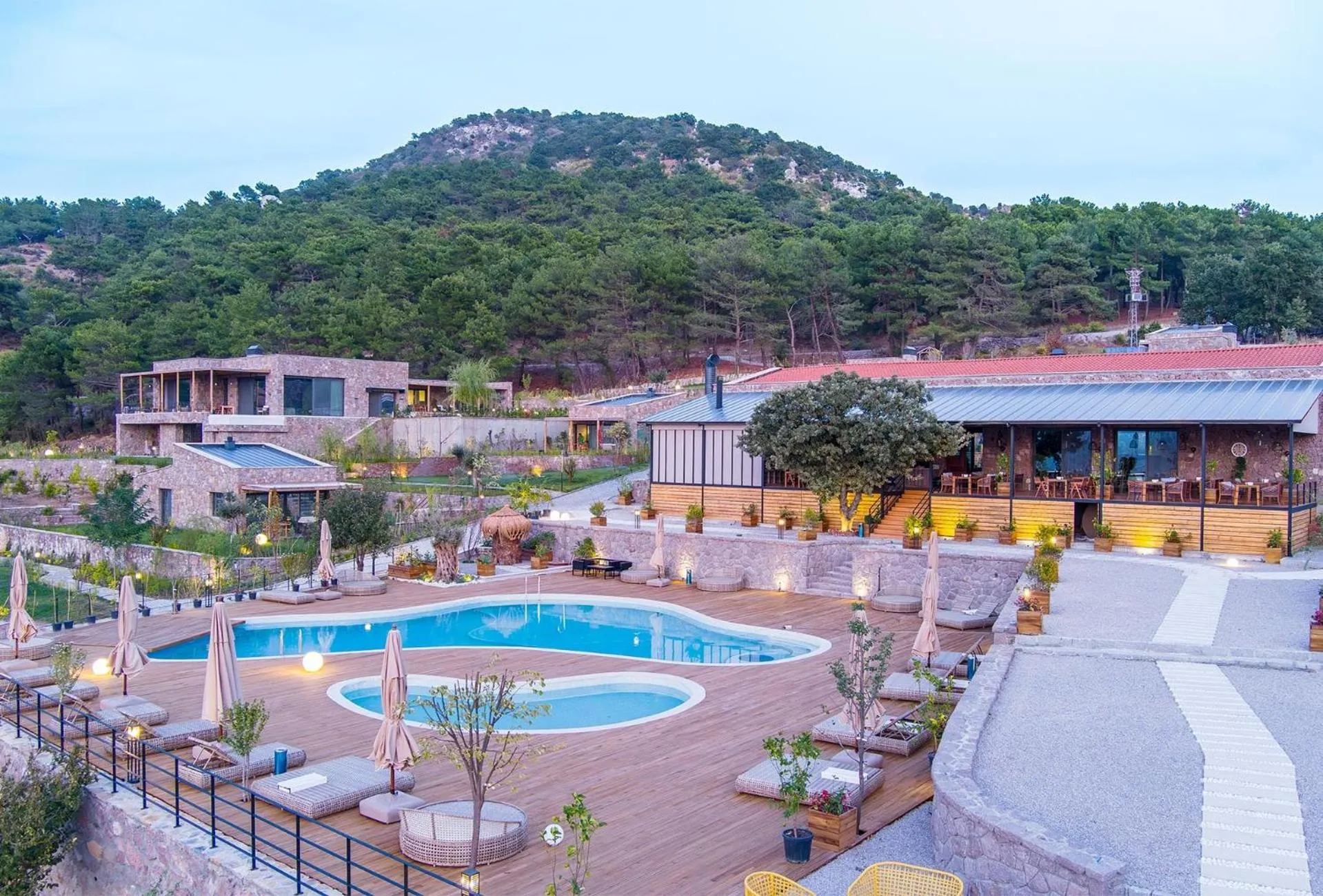 Property building in Cabras Kazdağları