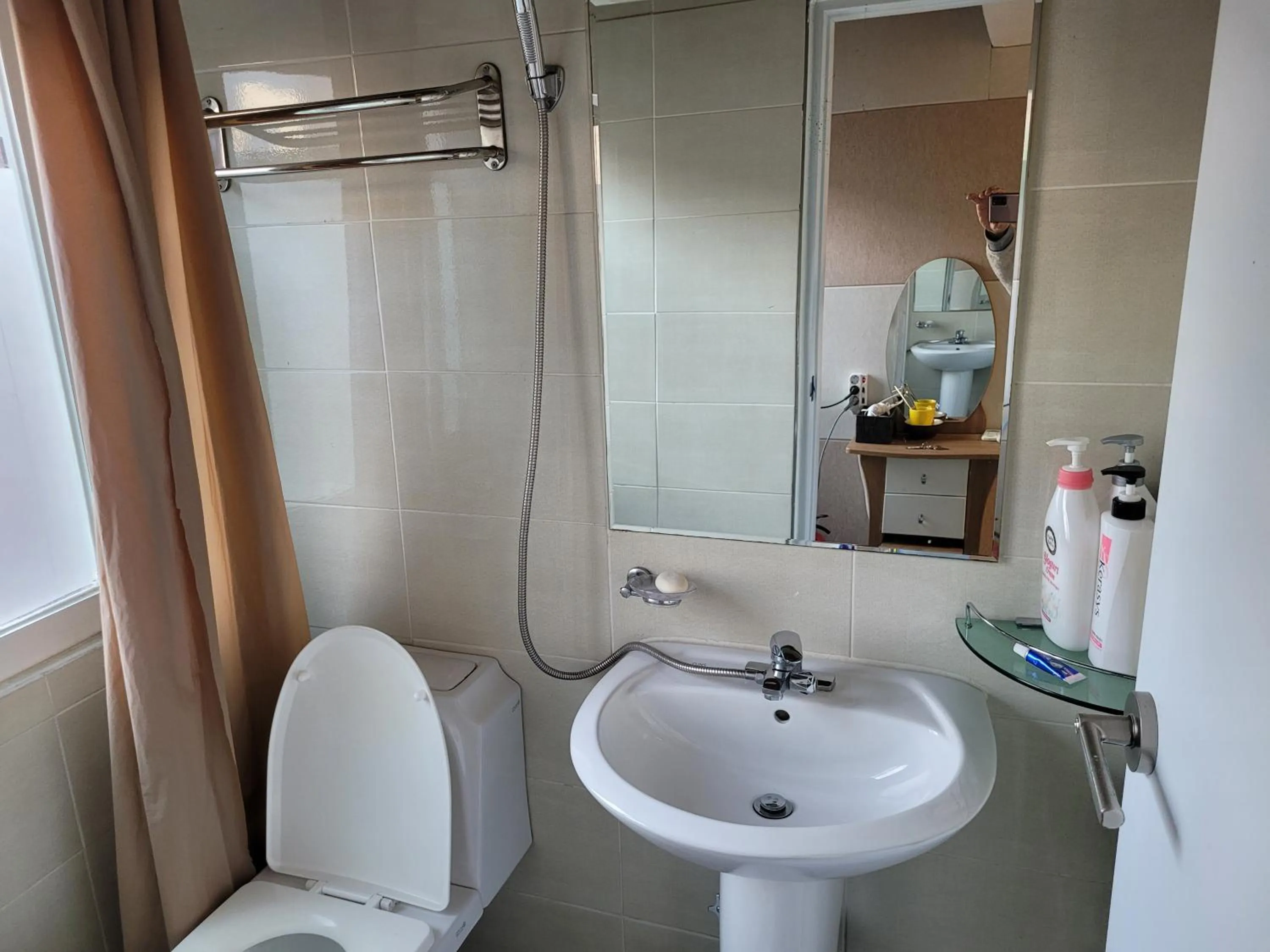 Able Guesthouse Hongdae