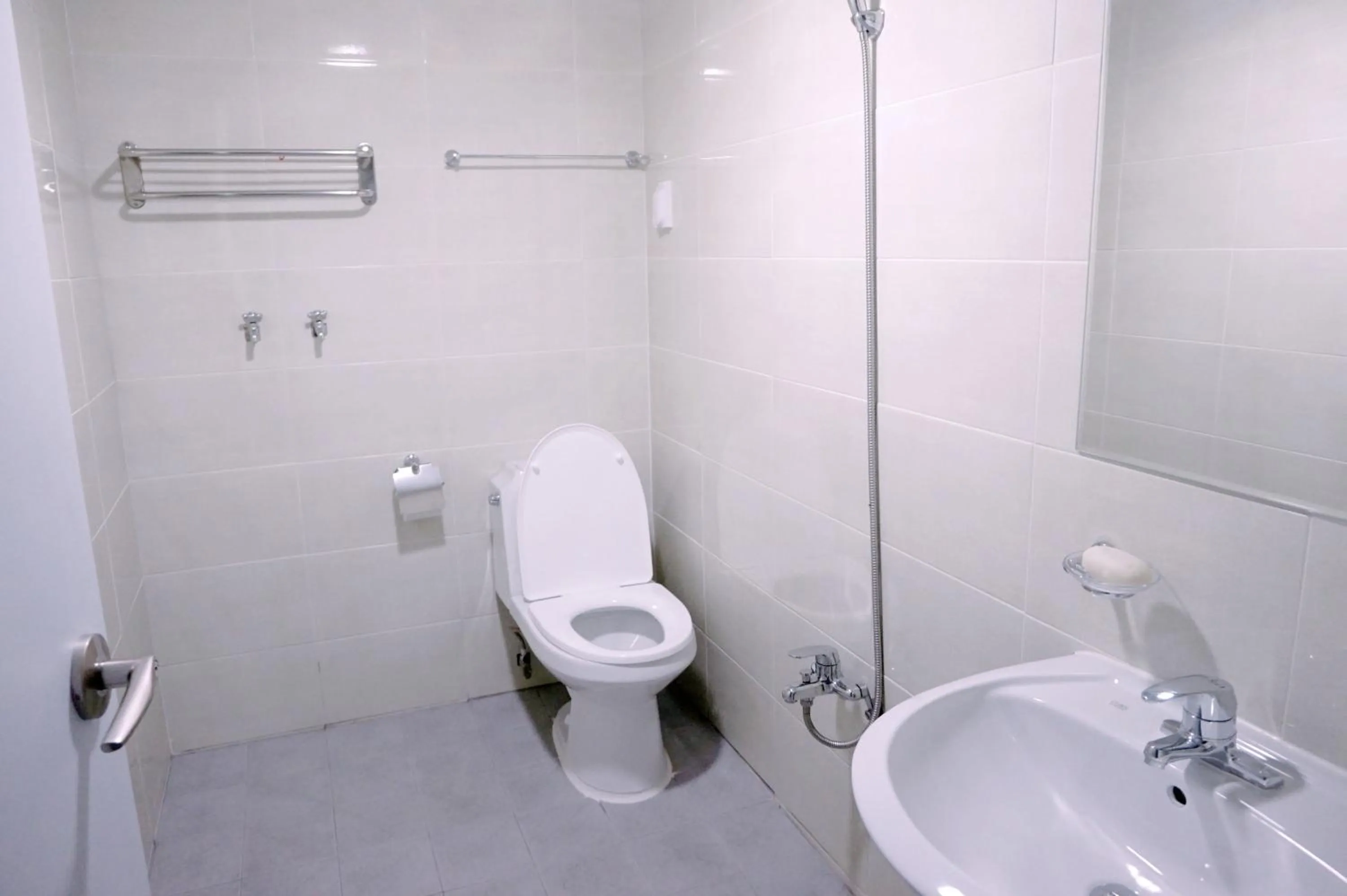 Bathroom in Able Guesthouse Hongdae