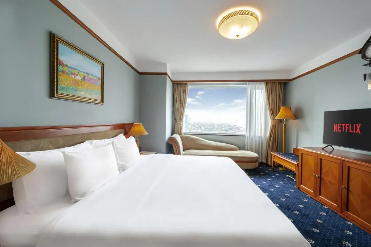 Executive Suite in A25 Luxury Hotel Executive Suite in A25 Luxury Hotel