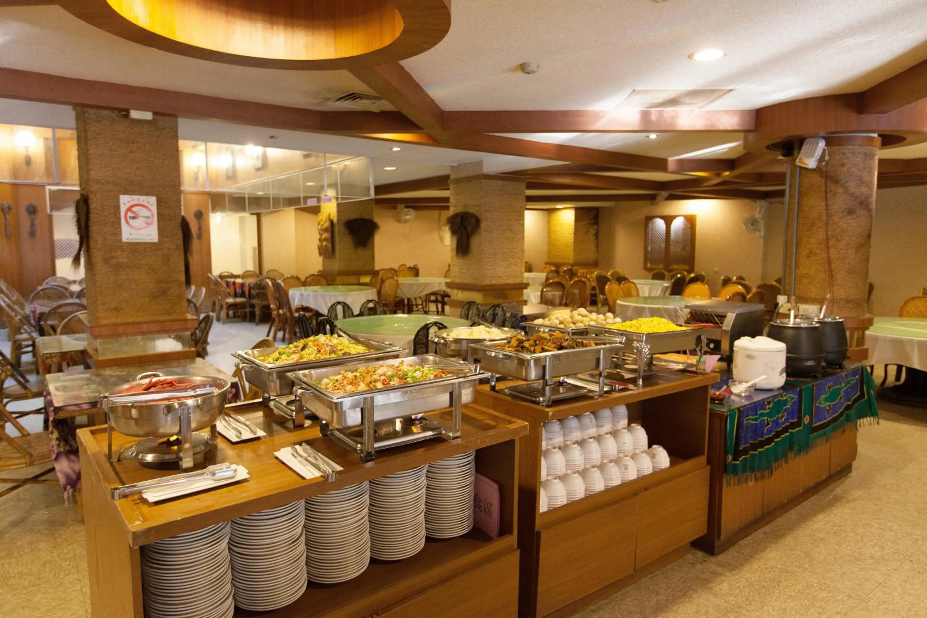 Buffet breakfast in Yawan Hotel