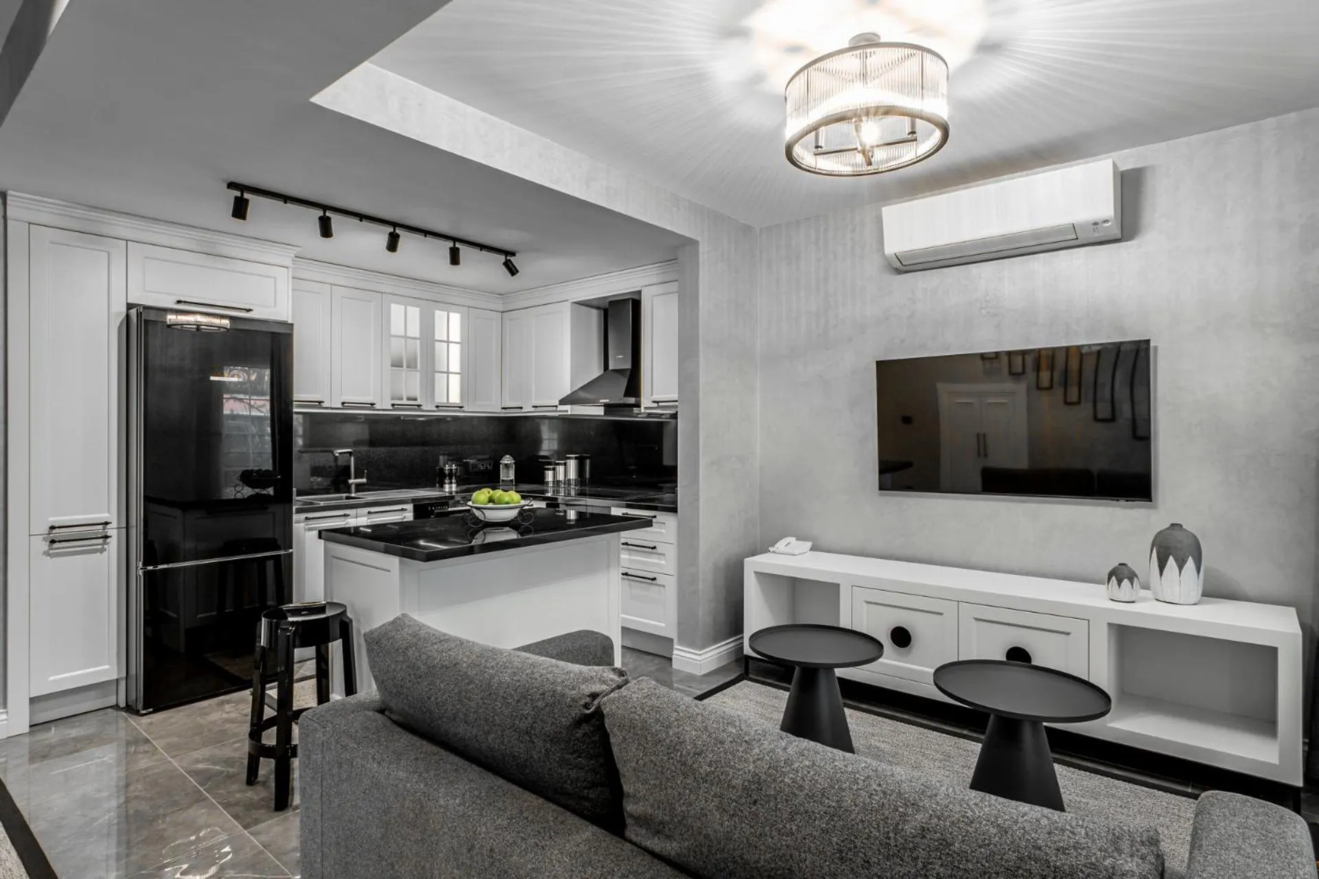 Ena Boutique Hotel & Residences