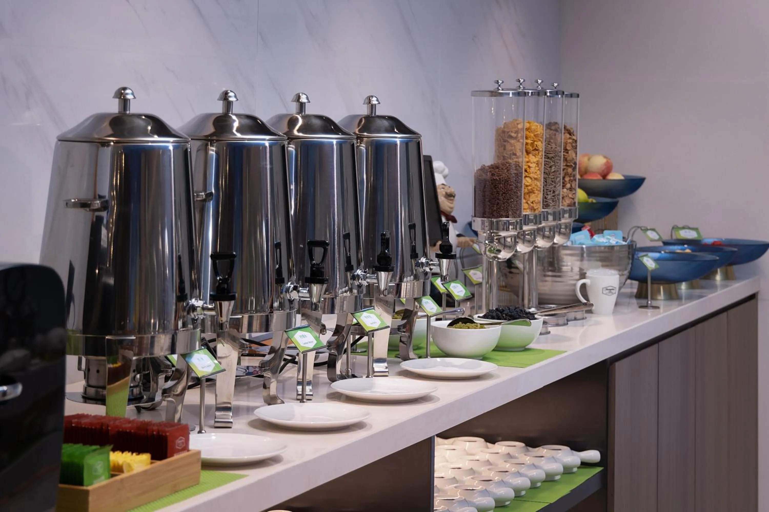 Buffet breakfast in Hampton by Hilton Guangzhou Luoxi