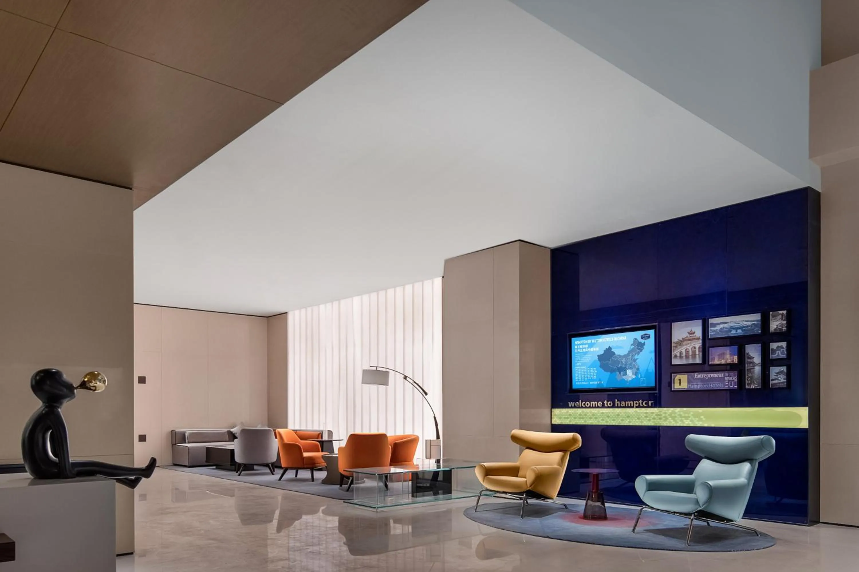 Communal lounge/ TV room in Hampton by Hilton Guangzhou Luoxi