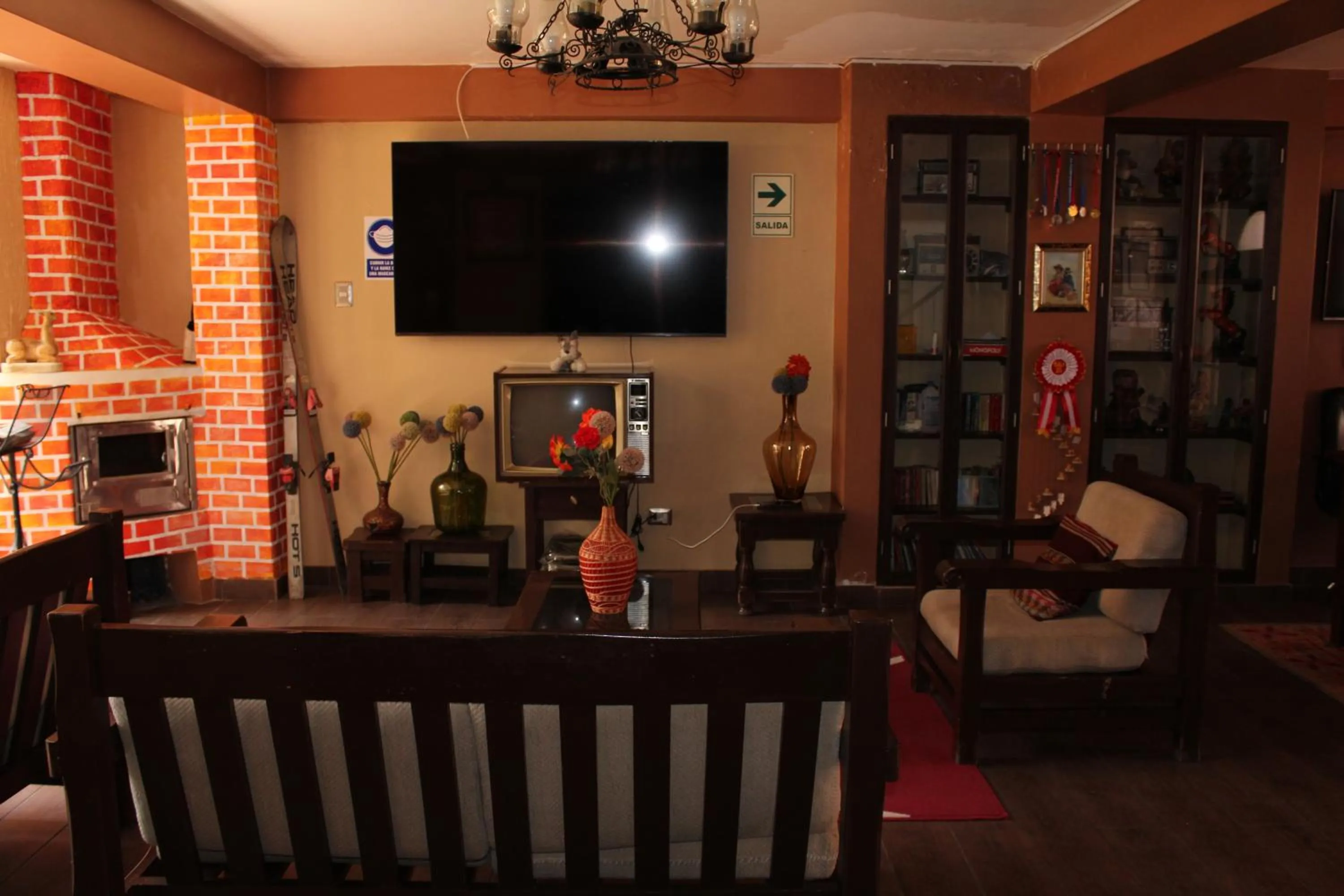 Living room in Hotel de Turistas Huaraz