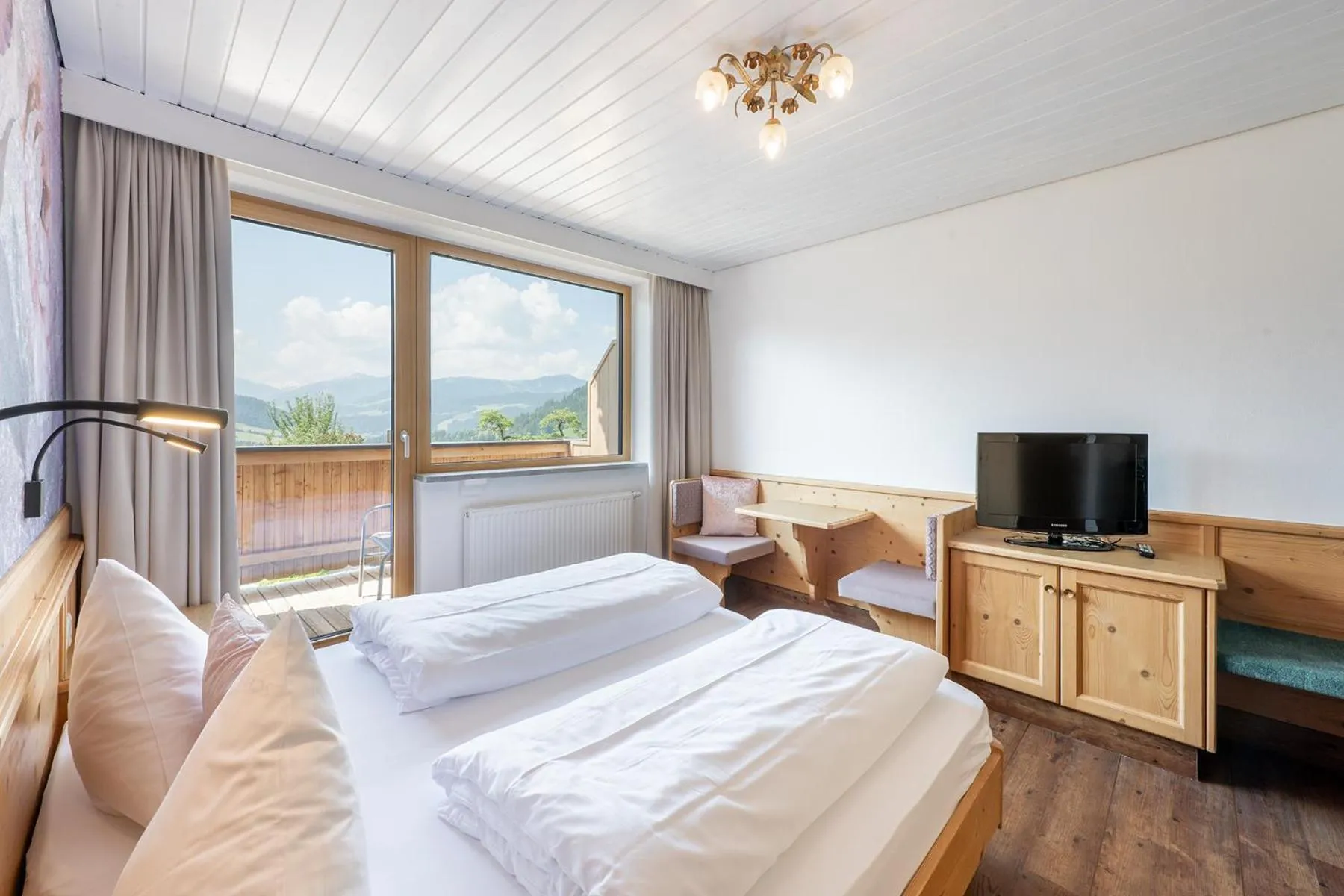 Bed in Landhaus Ager