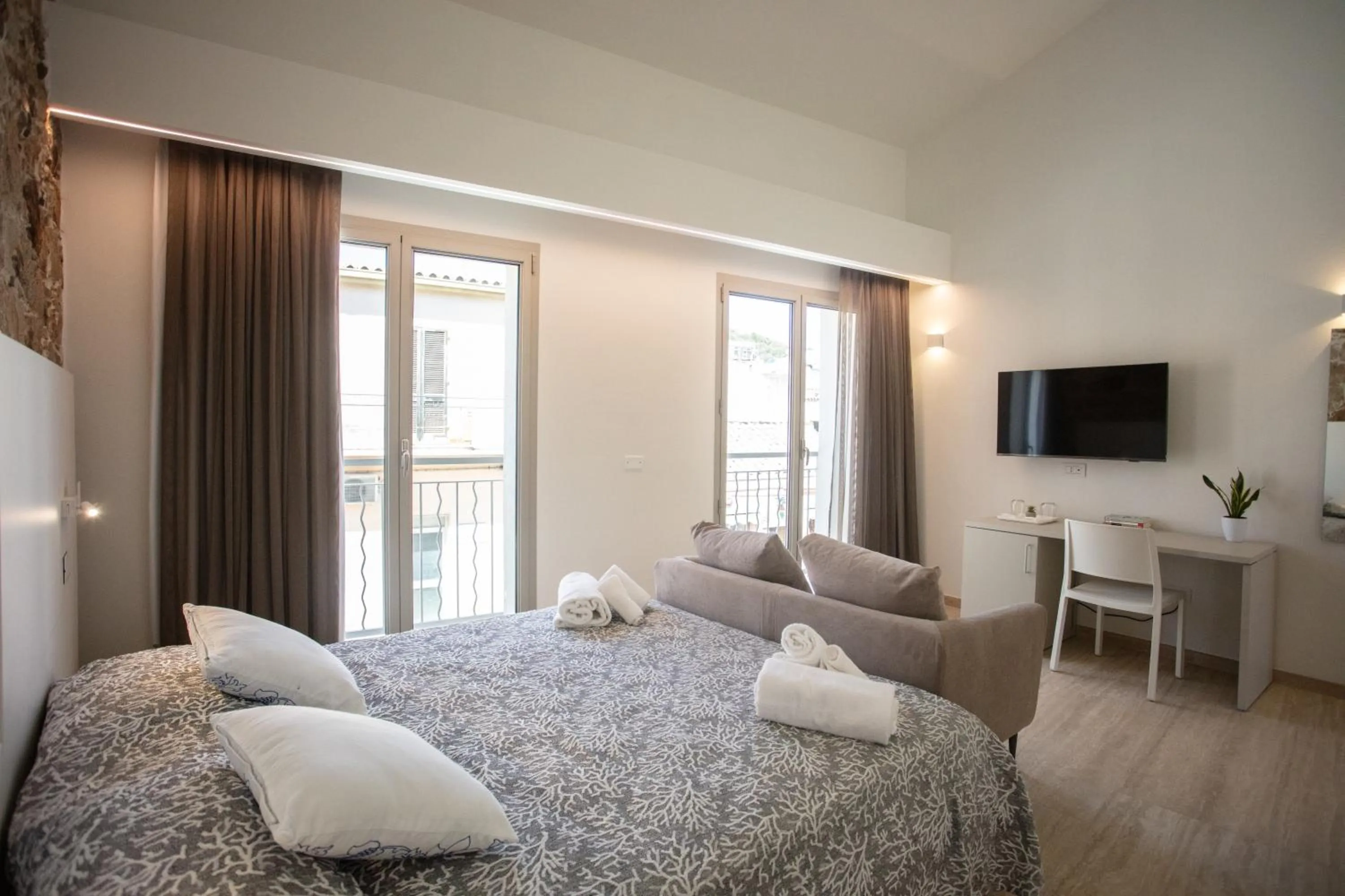 Bed in Domu Noa Hotel