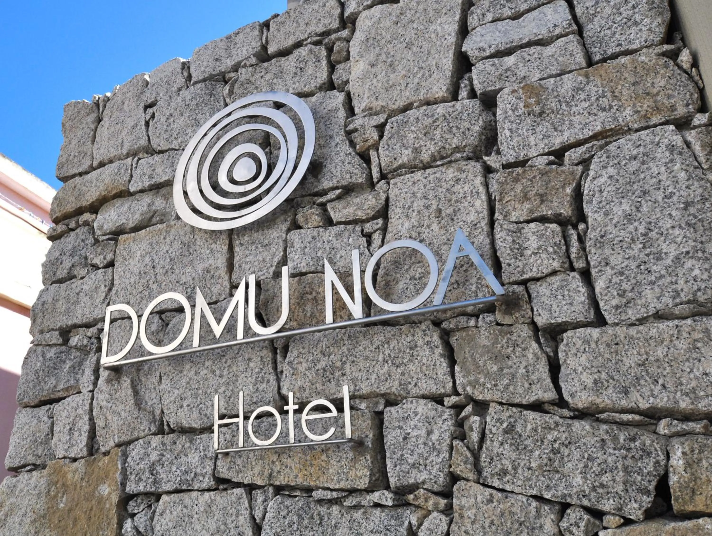 Day in Domu Noa Hotel