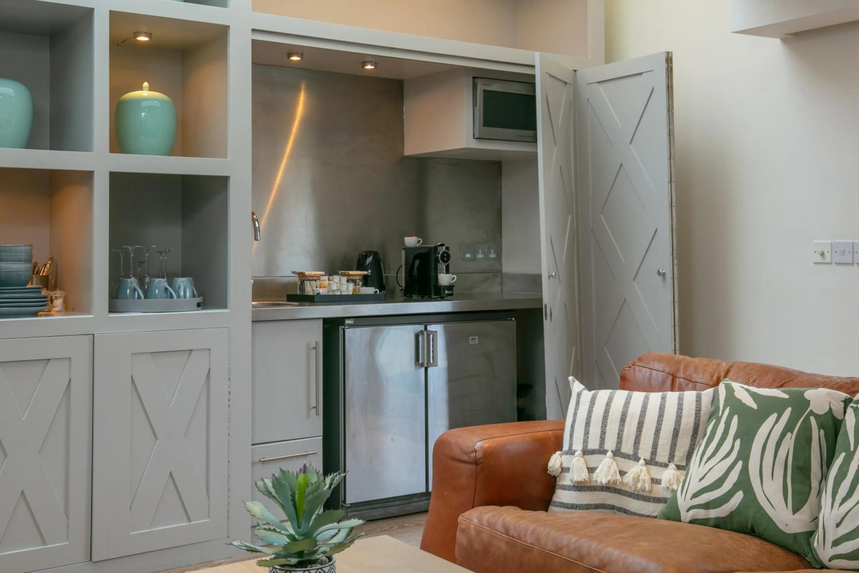 Kitchen or kitchenette in George Hotel, BW Signature Collection