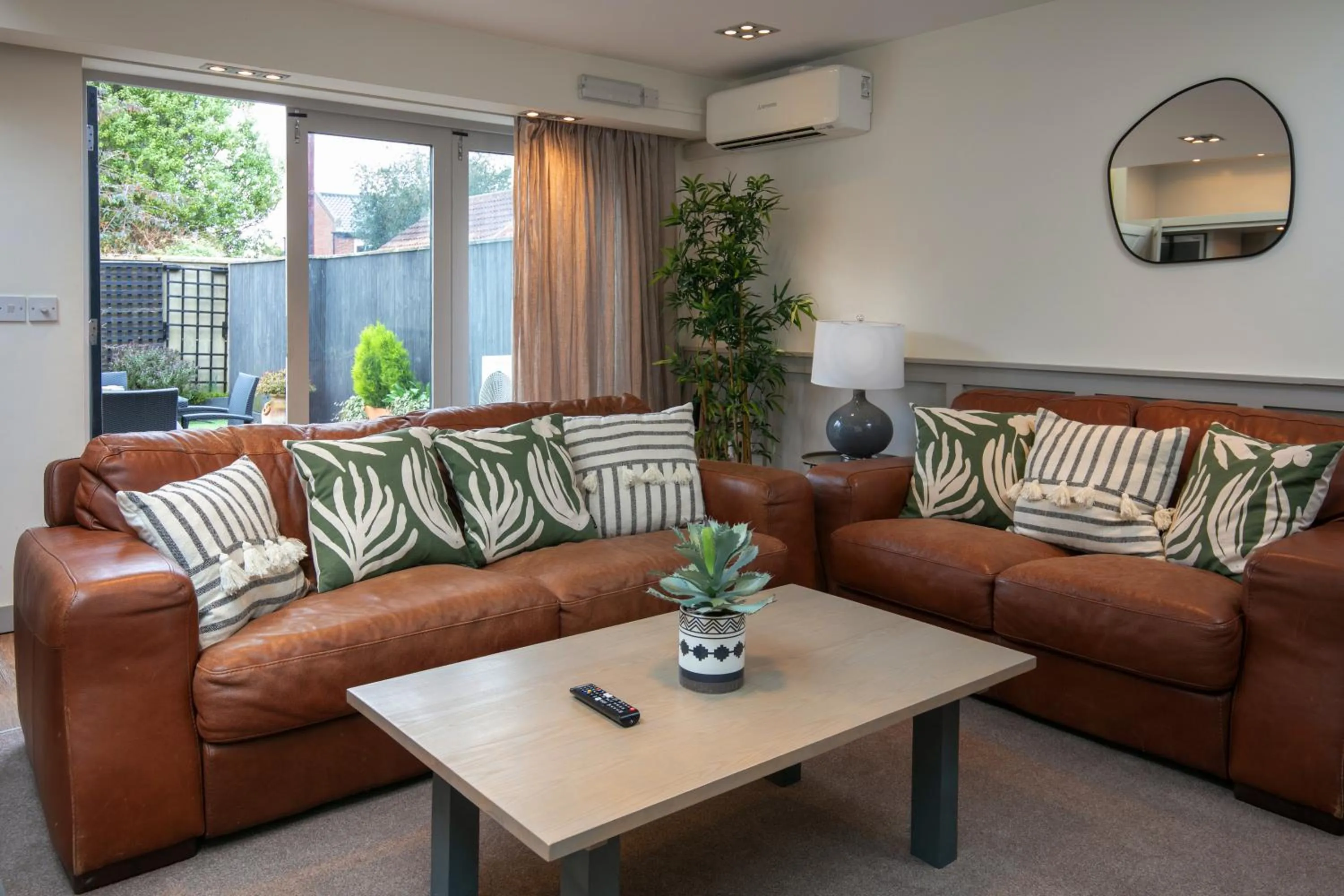 Living room in George Hotel, BW Signature Collection