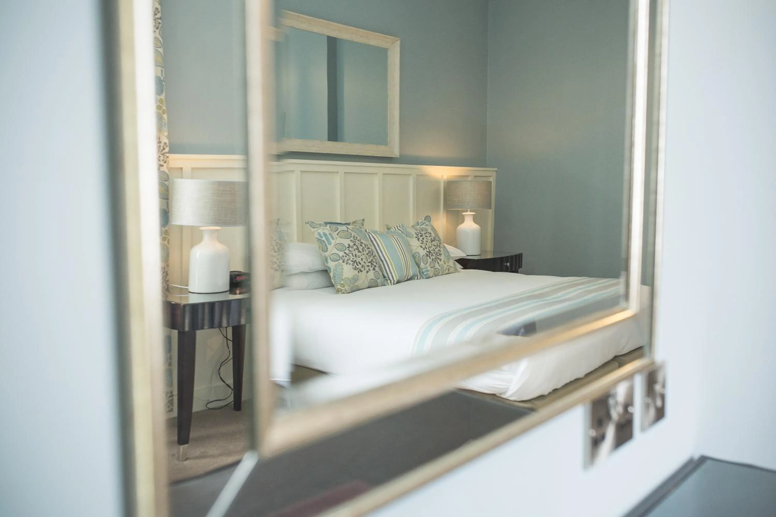 Bed in George Hotel, BW Signature Collection