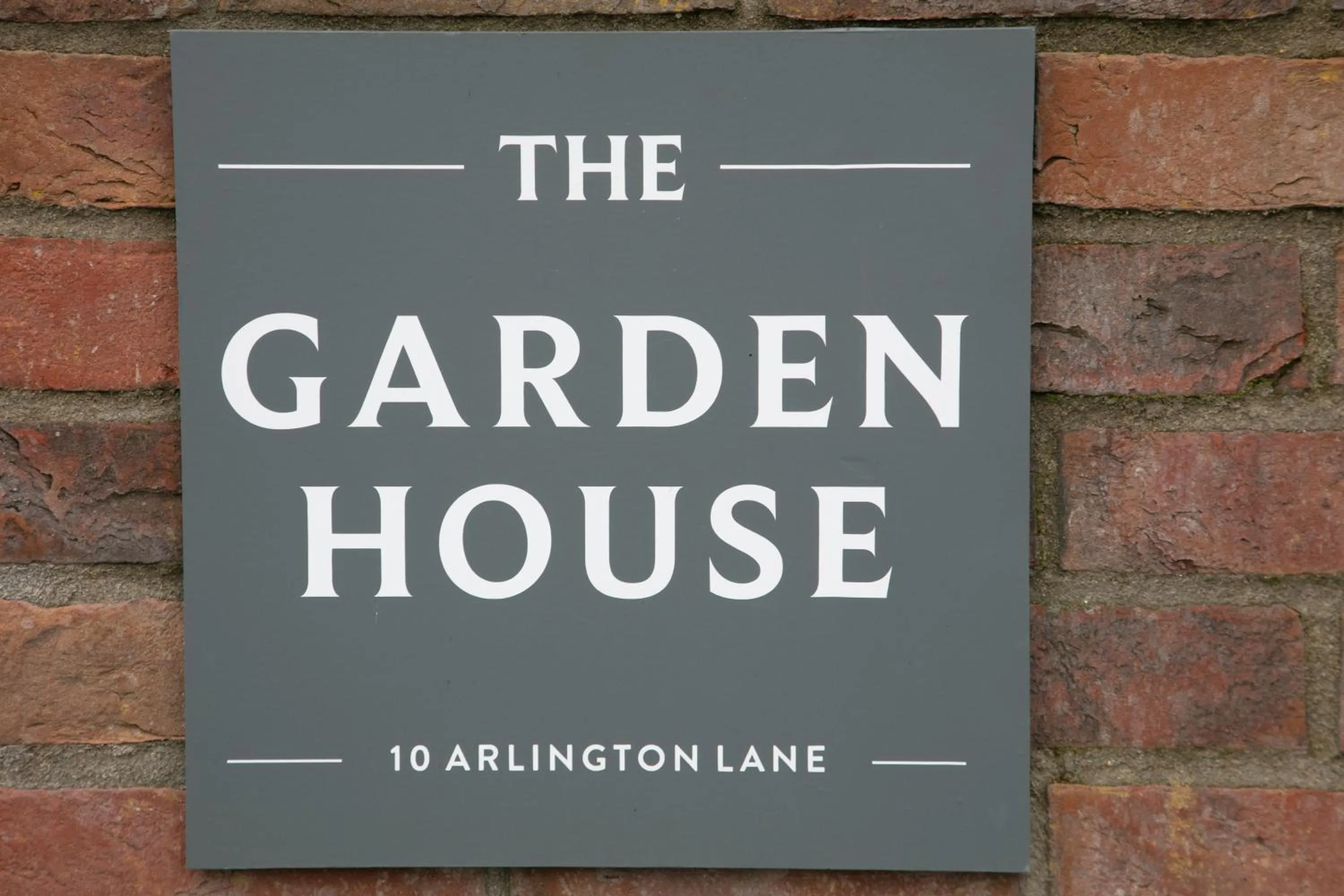 Property logo or sign in George Hotel, BW Signature Collection