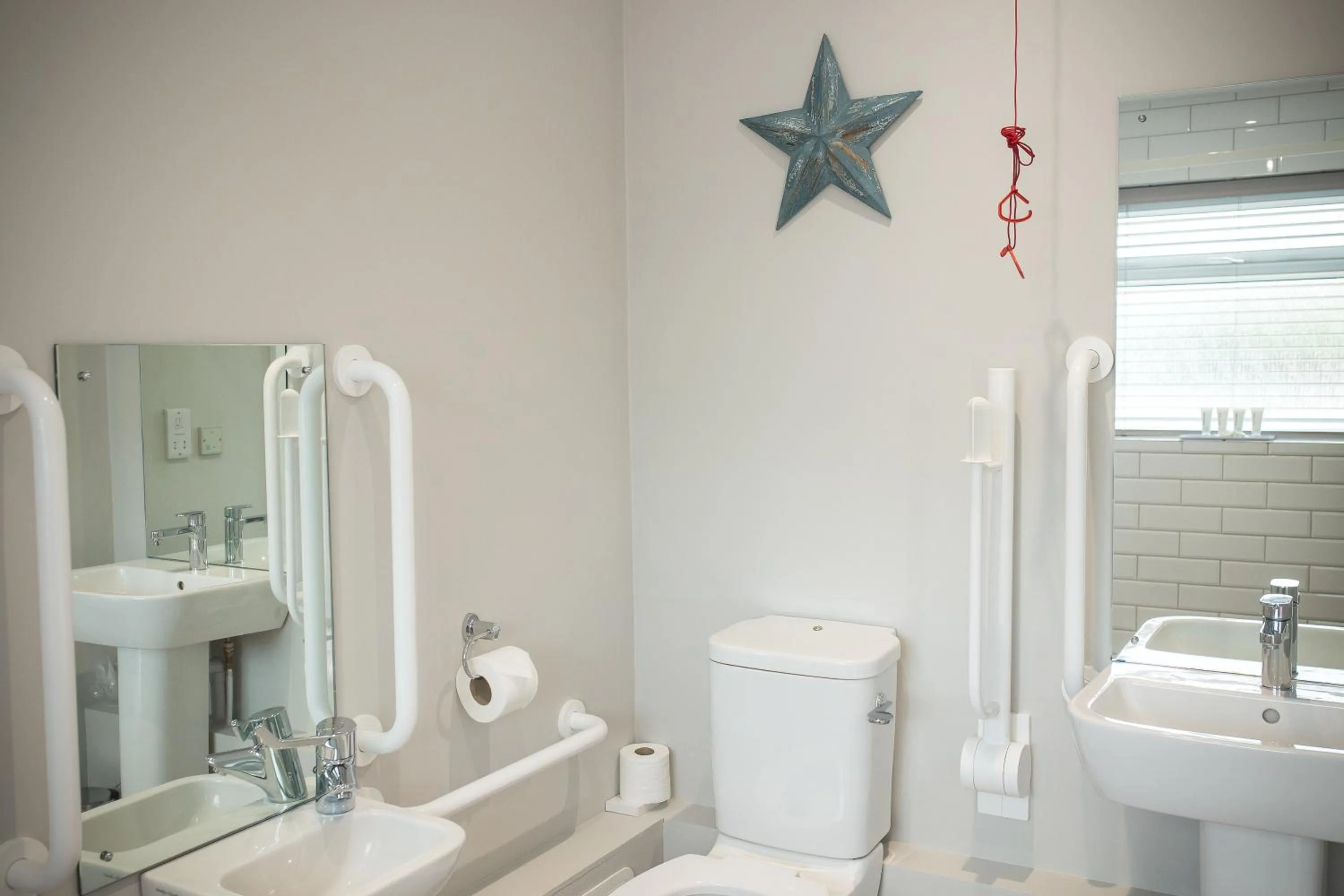 Bathroom in George Hotel, BW Signature Collection