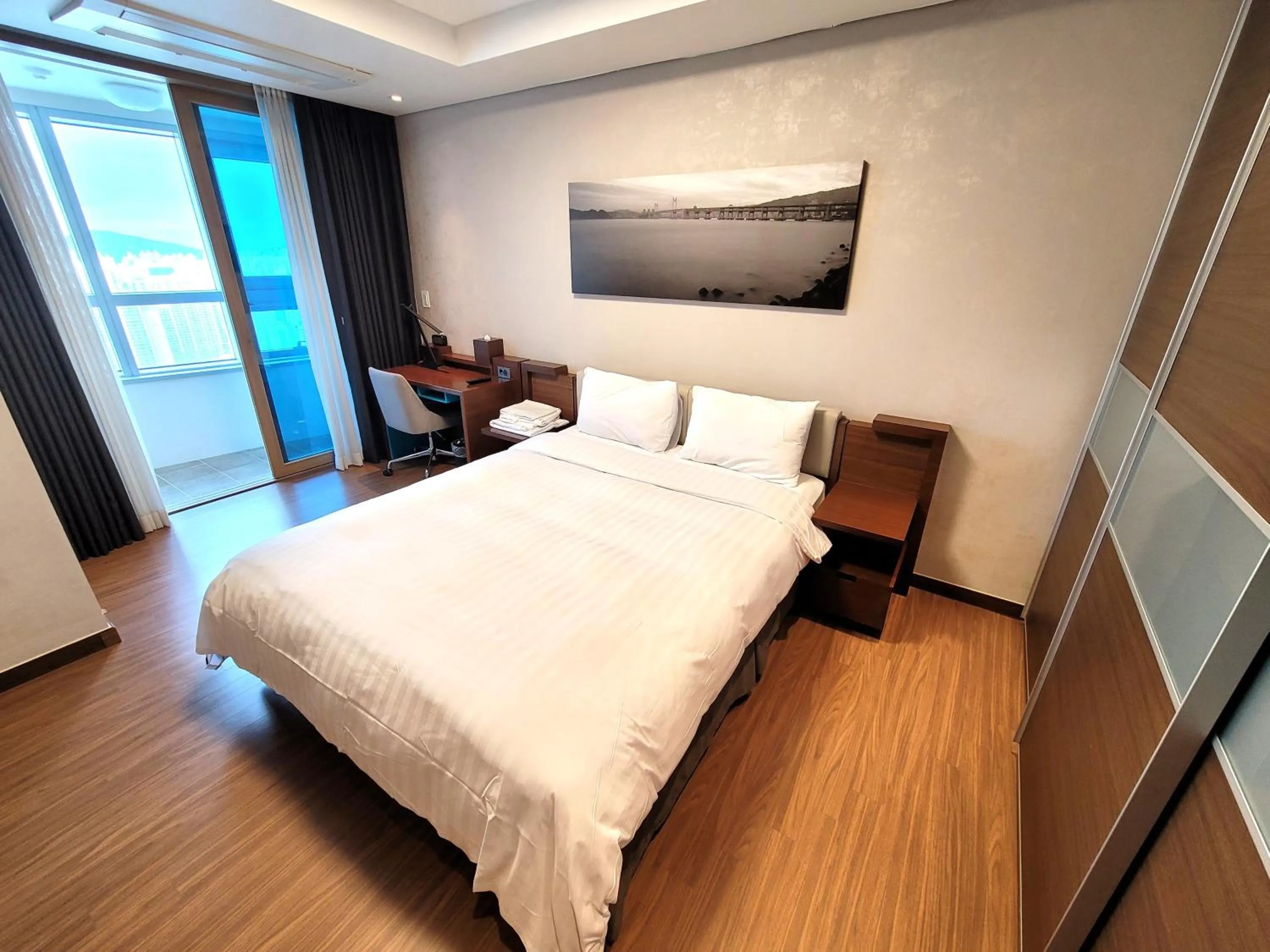 Bedroom, Bed in W Residence Hotel