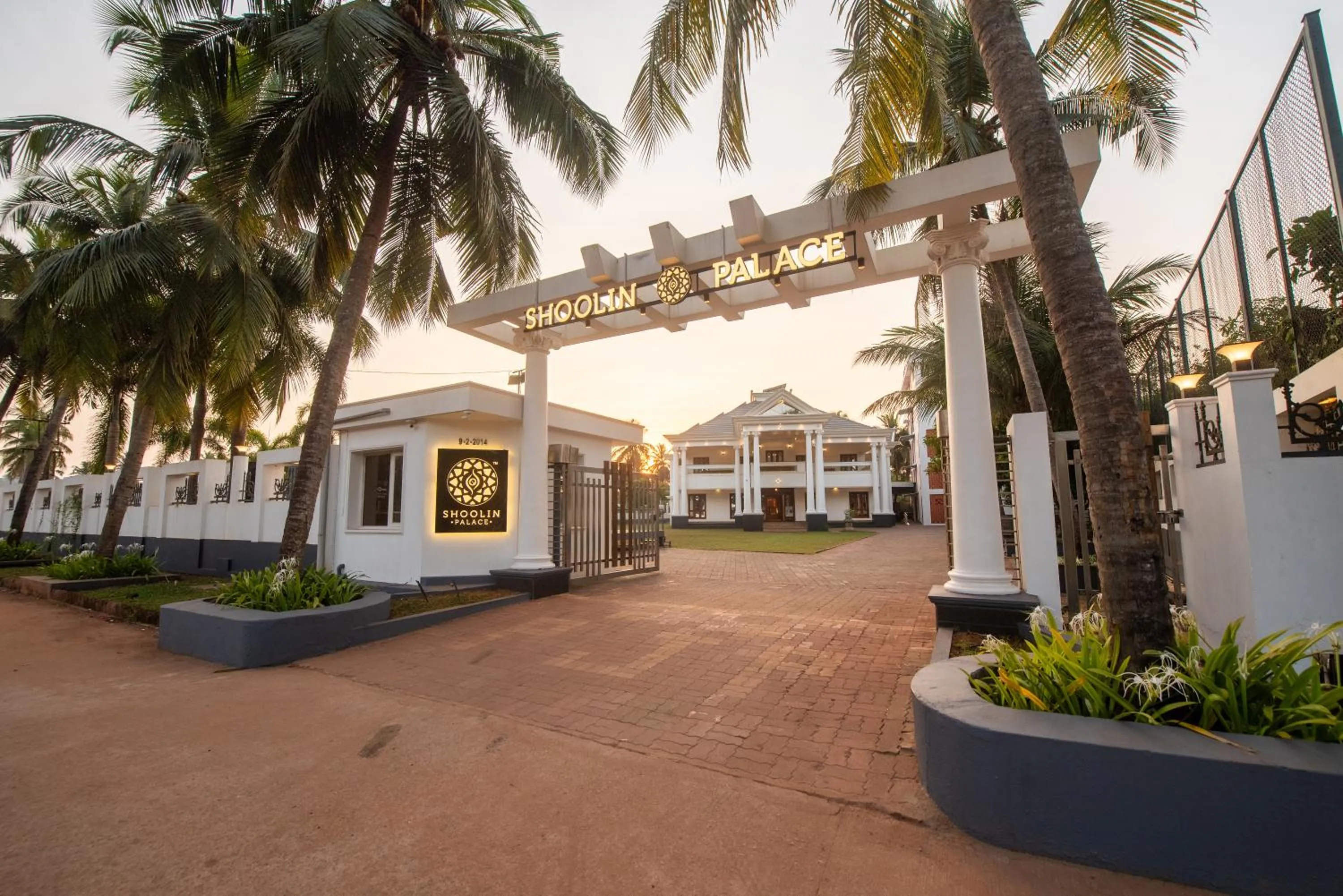 Property building in Shoolin Palace