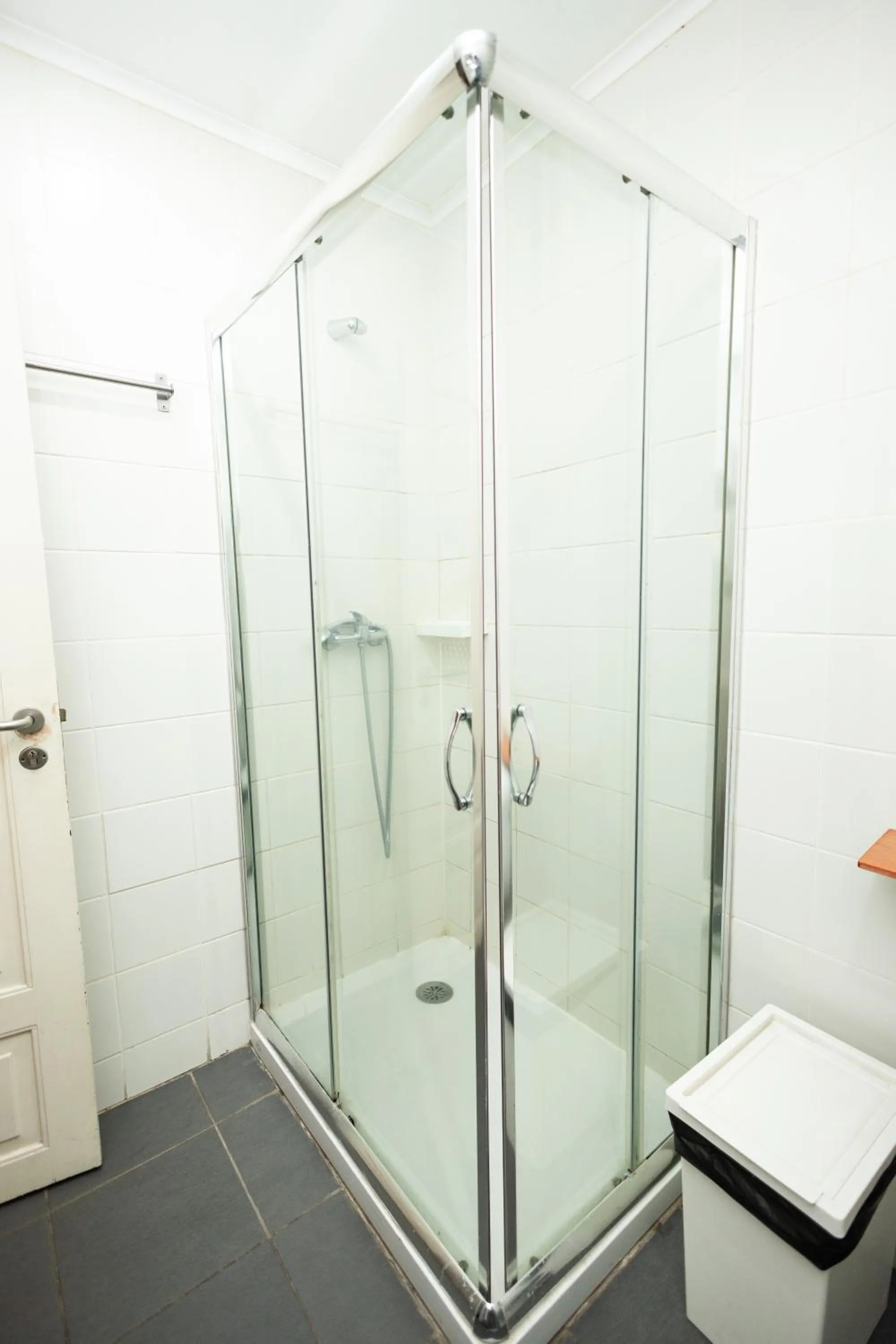 Shower in Boho Guesthouse - Rooms & Apartments