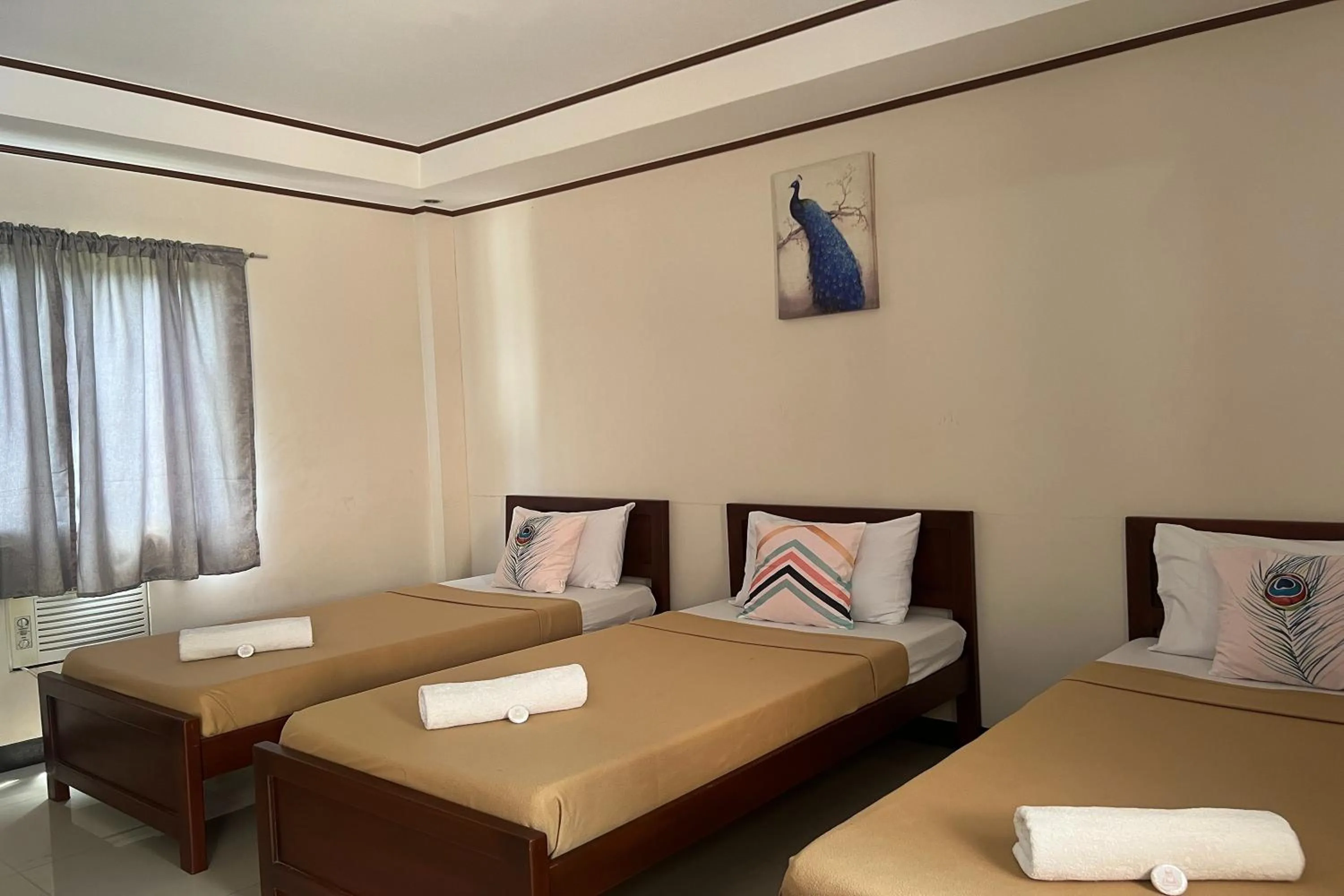 Bedroom, Bed in Dinah's Tourist Inn Puerto Princesa