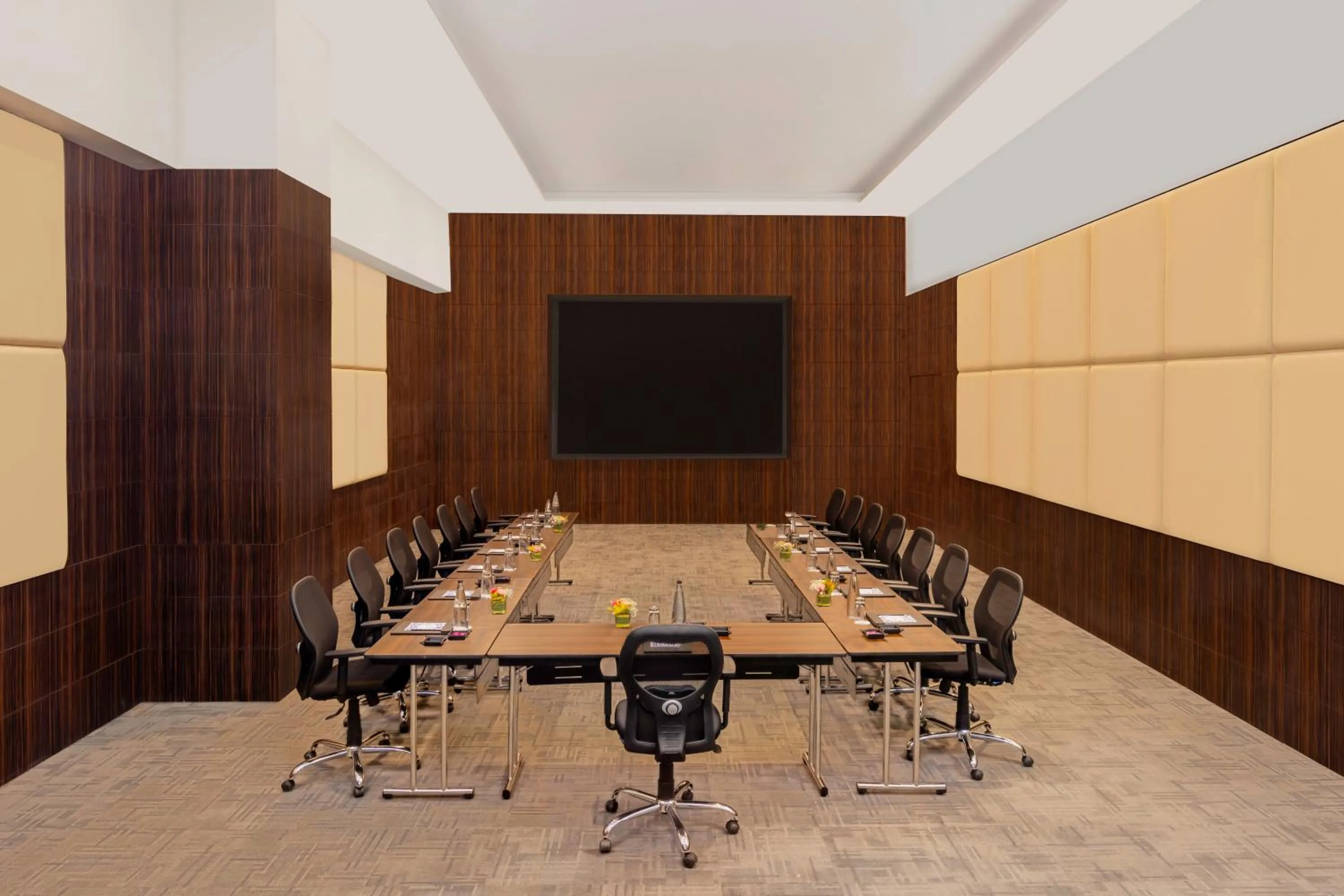 Meeting/conference room in Novotel Jaipur Convention Centre