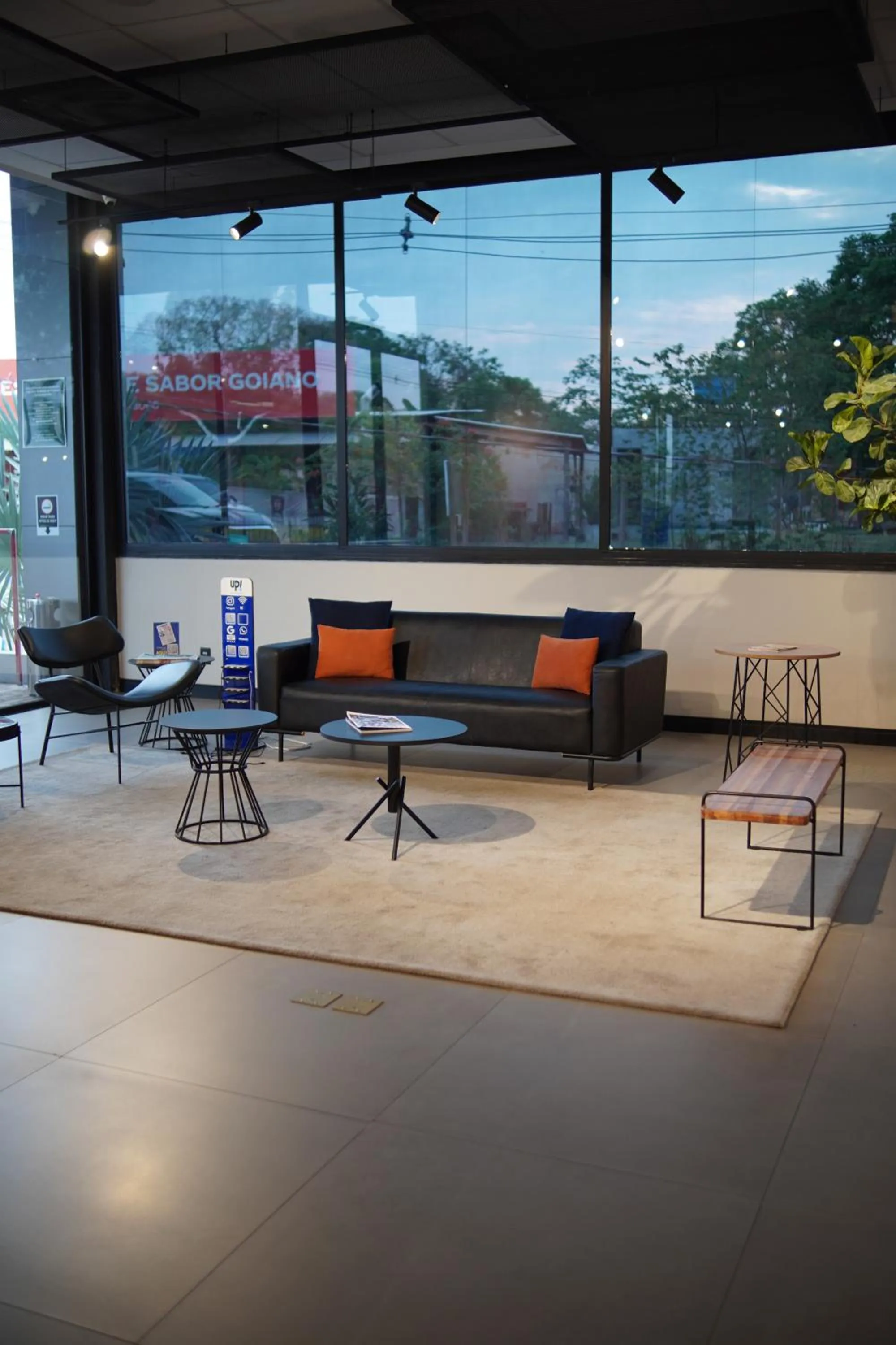 Lobby or reception in ibis Barra do Garças