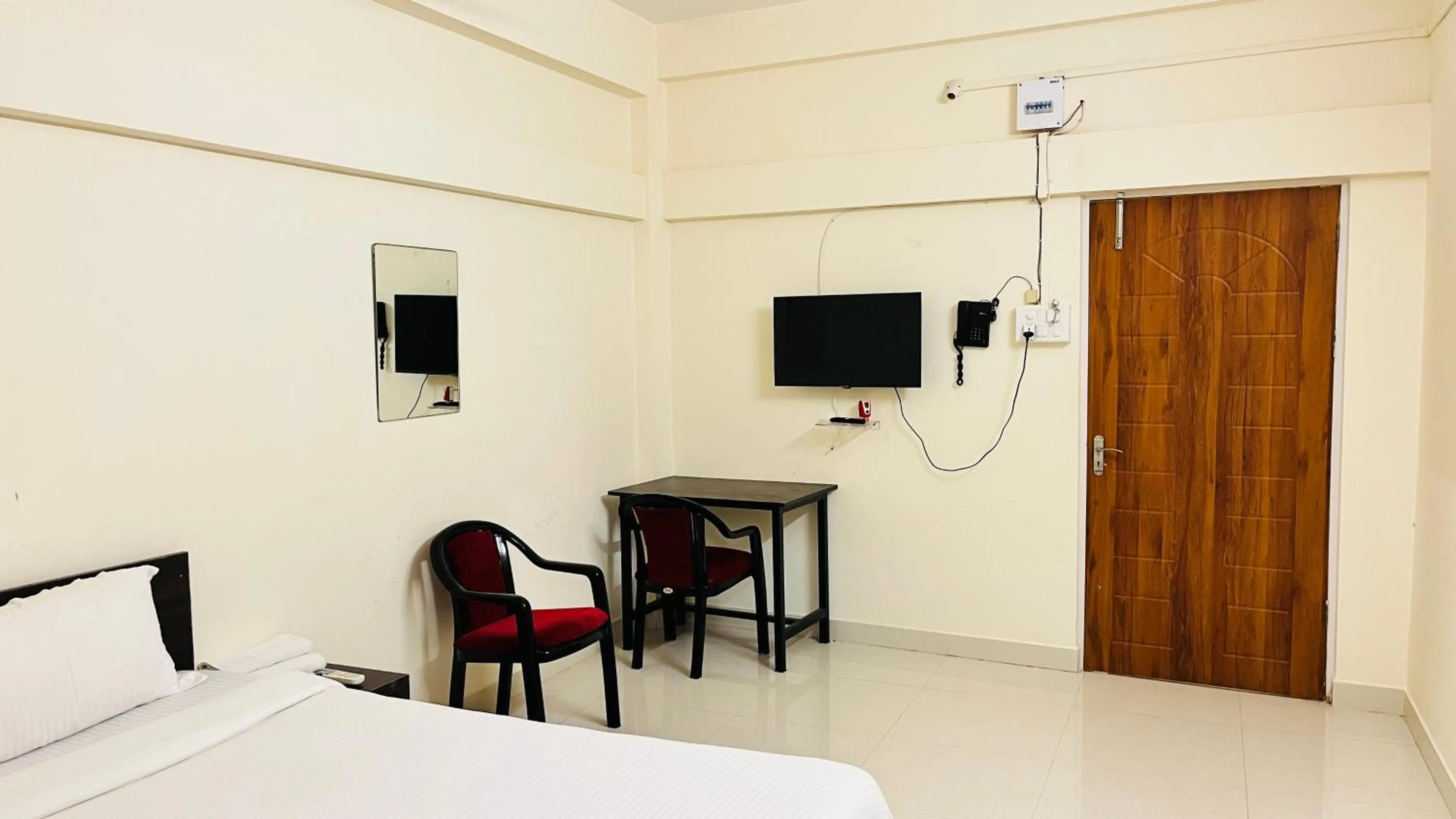 Bed in Queen's Residency