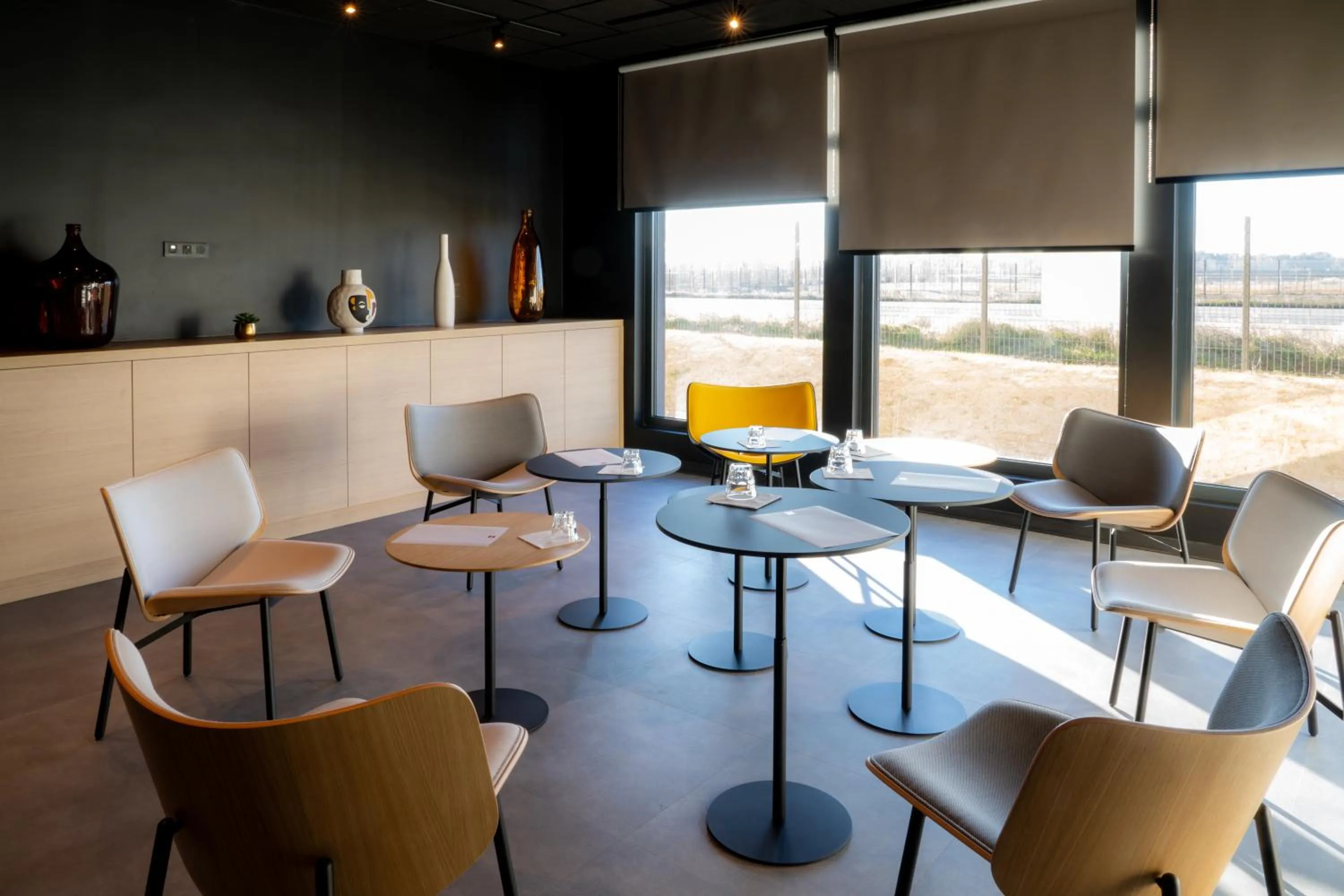 Meeting/conference room in ibis Saint Paul Trois Chateaux