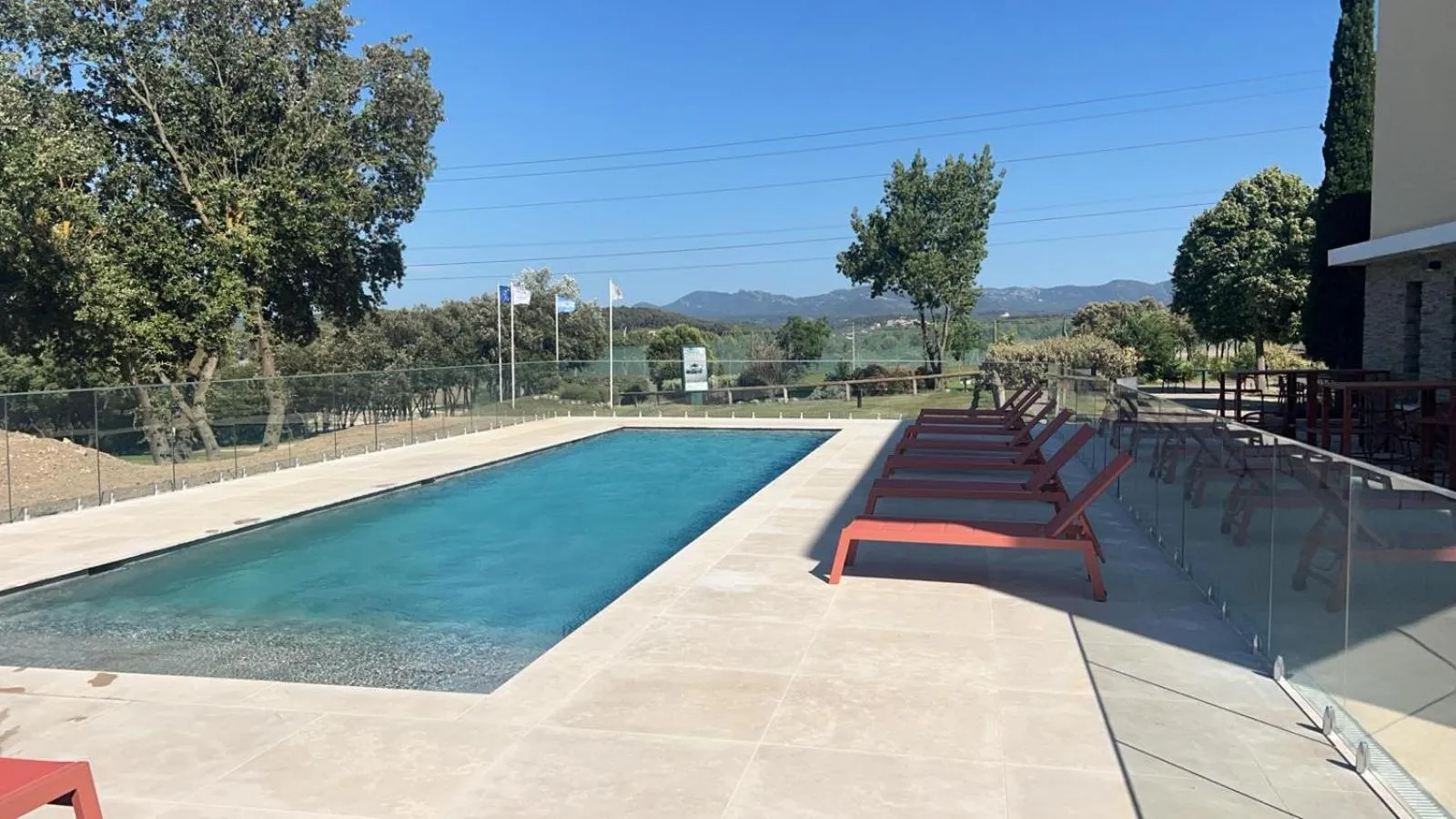 Swimming pool in ibis Styles Cabriès Aix-en-Provence TGV