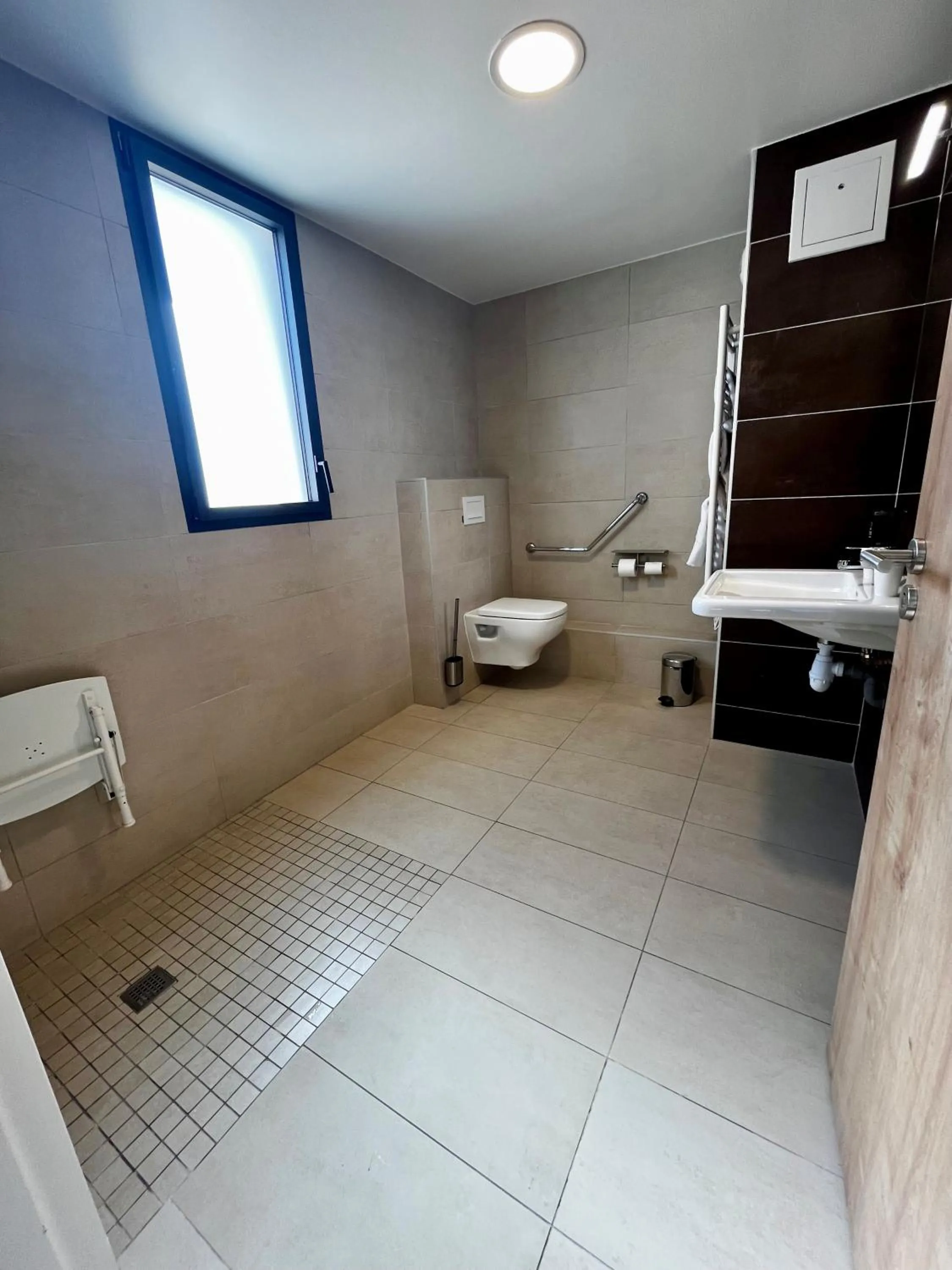 acessibility in ibis Styles Cabriès Aix-en-Provence TGV