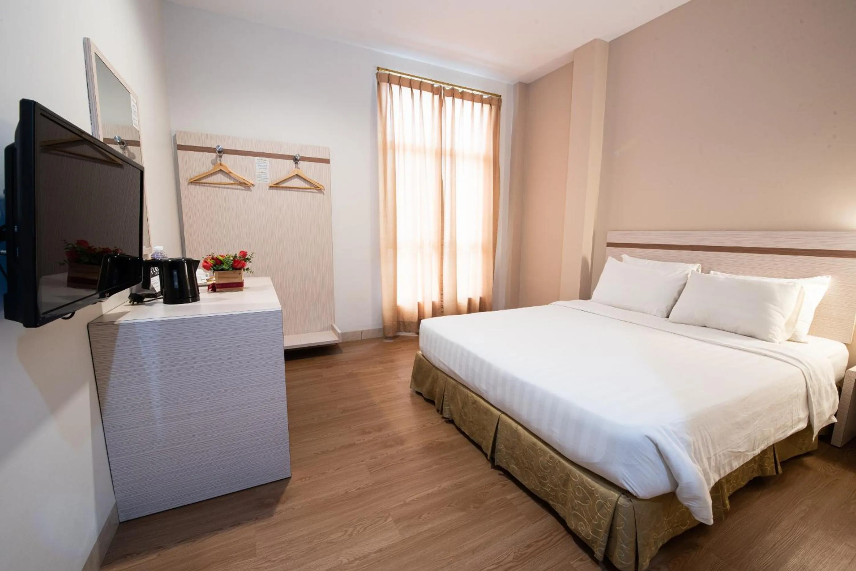 Bed in Lovina Inn Penuin