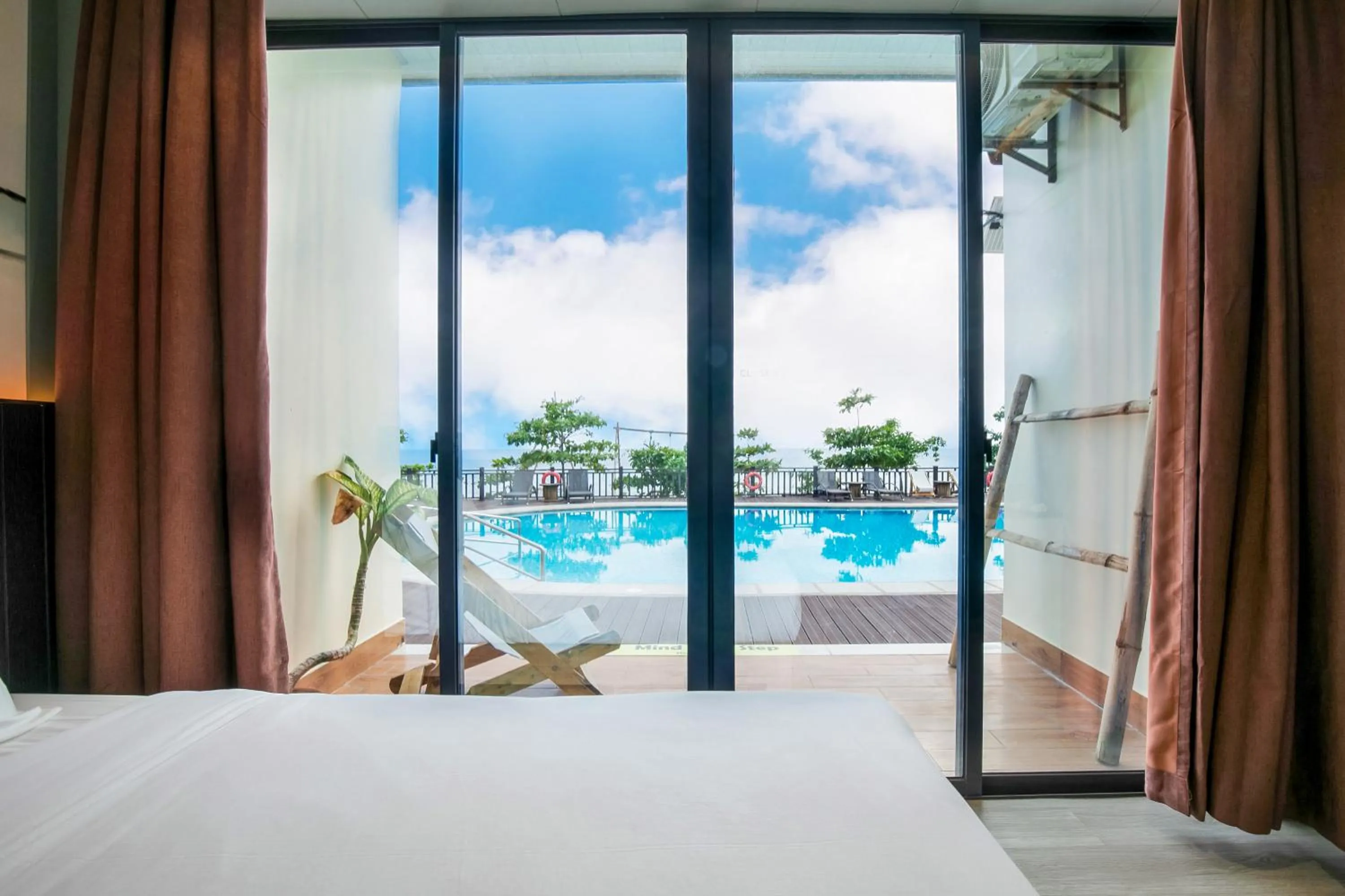 Bed in W Golf Resort