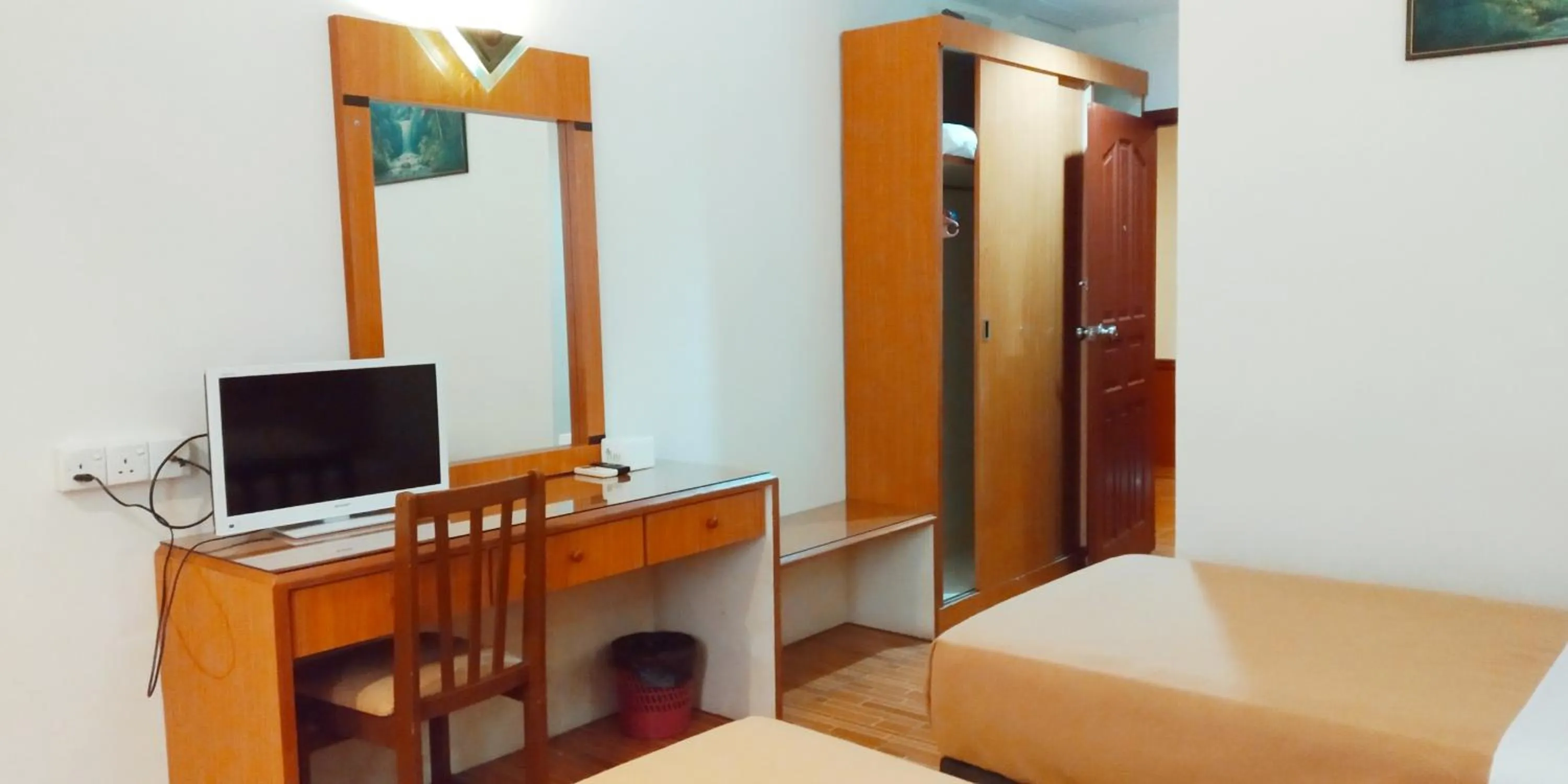 TV and multimedia in Paradise Hotel