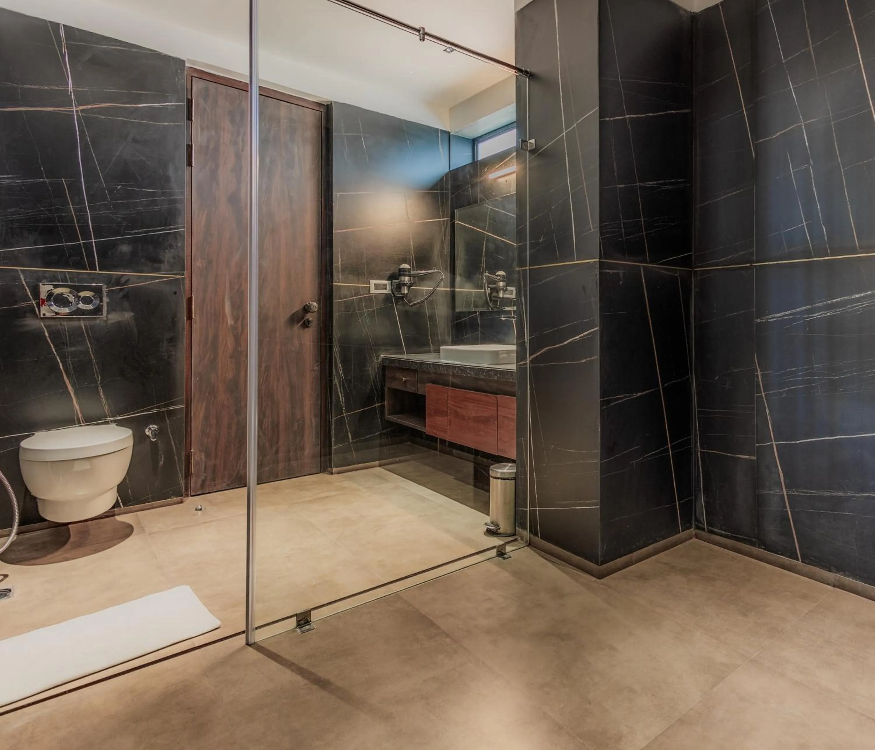 Shower in Sajjan Bagh Resort Kumbhalgarh