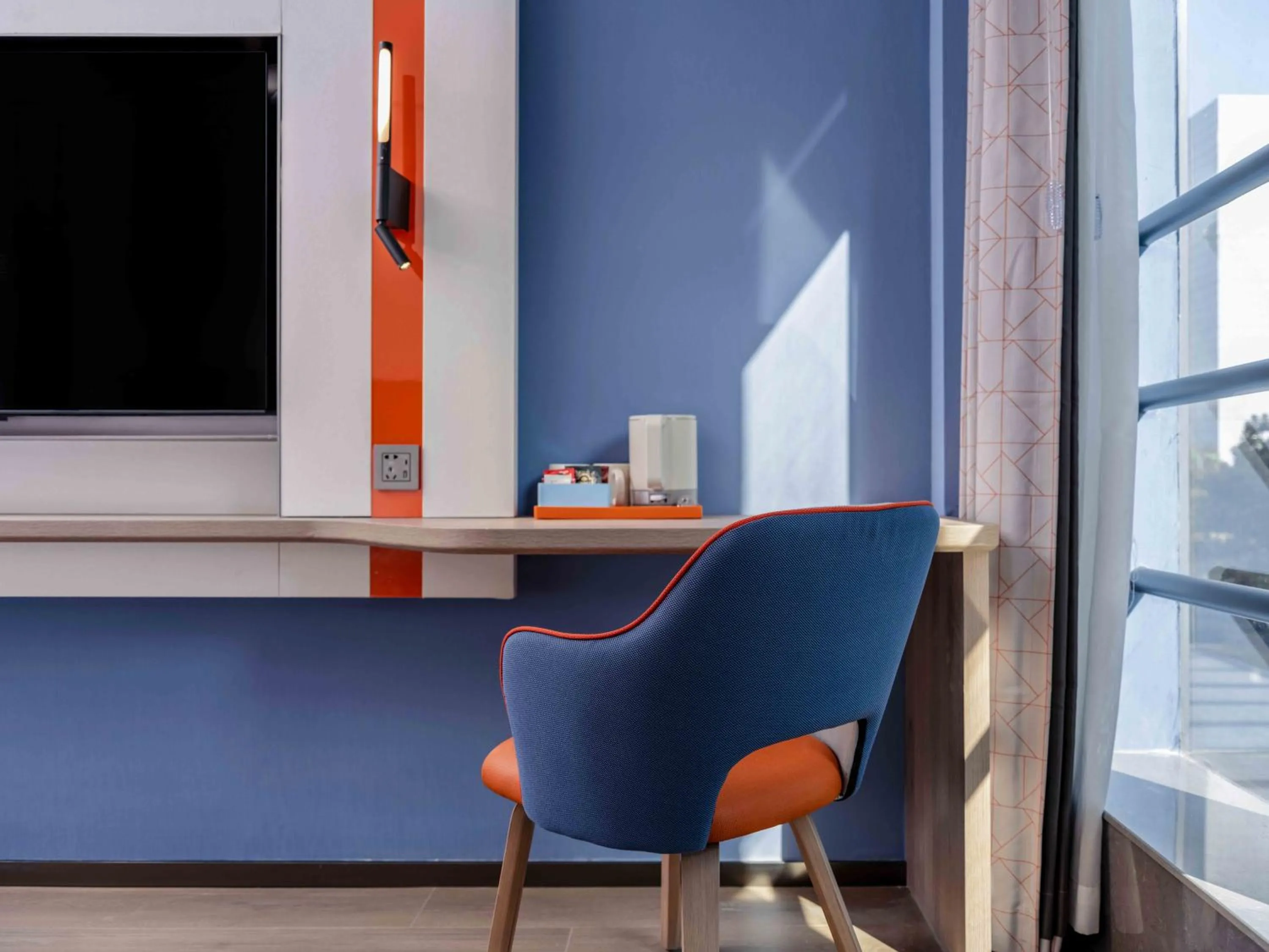 Holiday Inn Express Shanghai Hongqiao Linkong by IHG