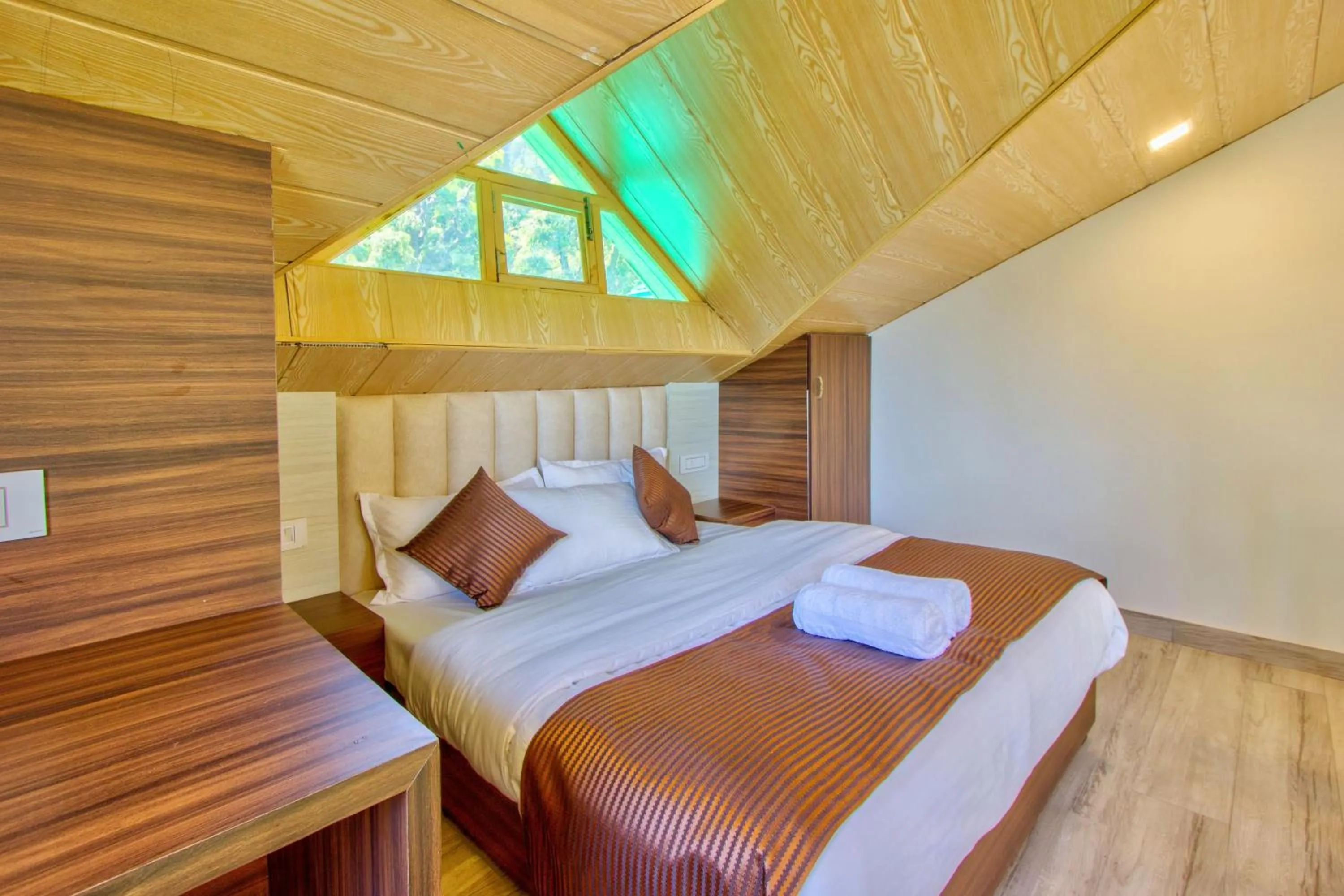 Login Katson Blue Manali