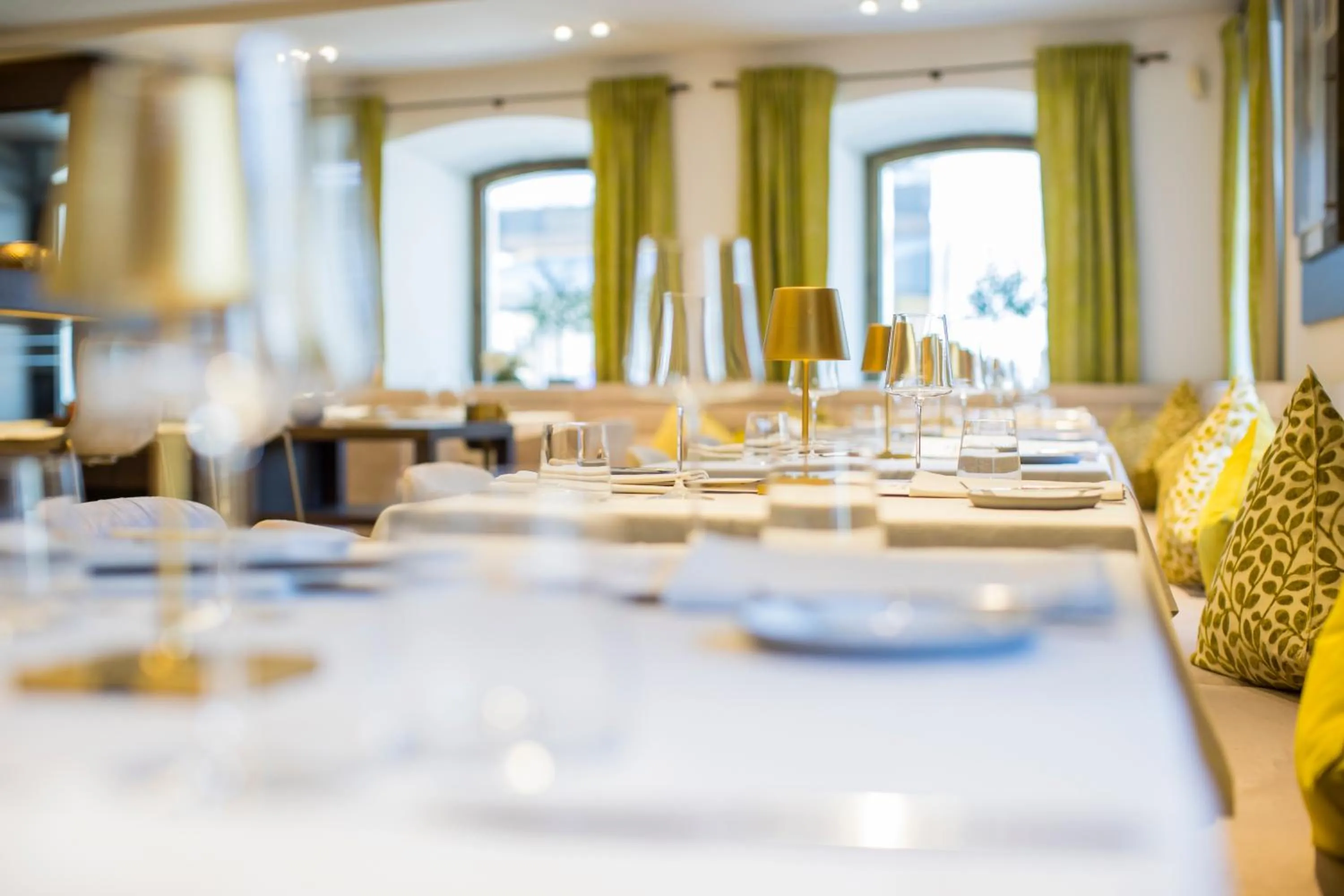 Restaurant/places to eat in Iris Porsche Hotel & Restaurant