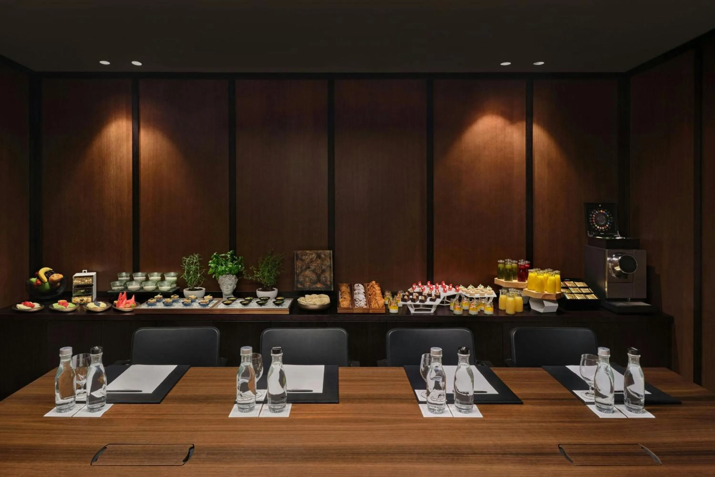 Meeting/conference room in Dorothea Hotel, Budapest, Autograph Collection