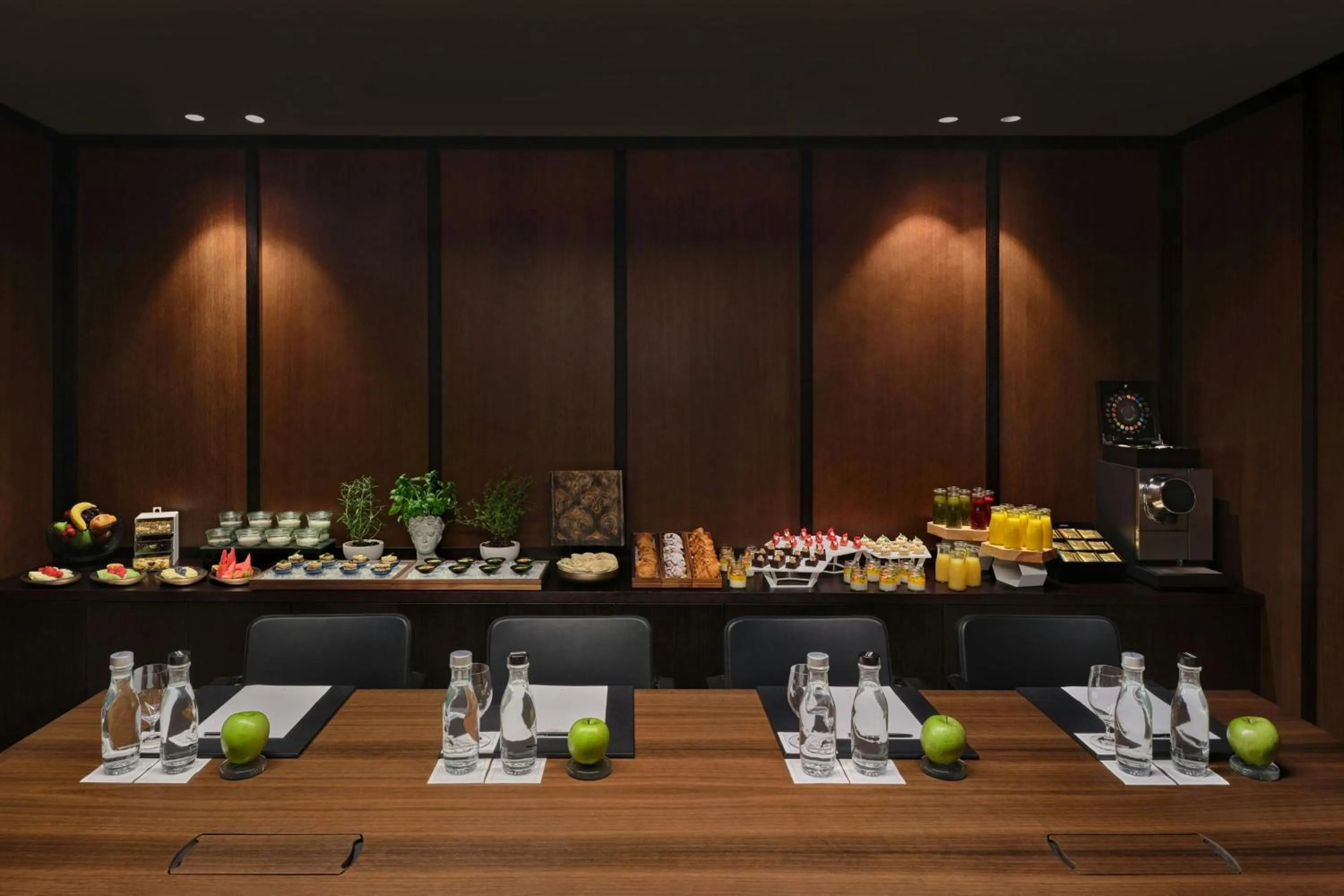 Meeting/conference room in Dorothea Hotel, Budapest, Autograph Collection